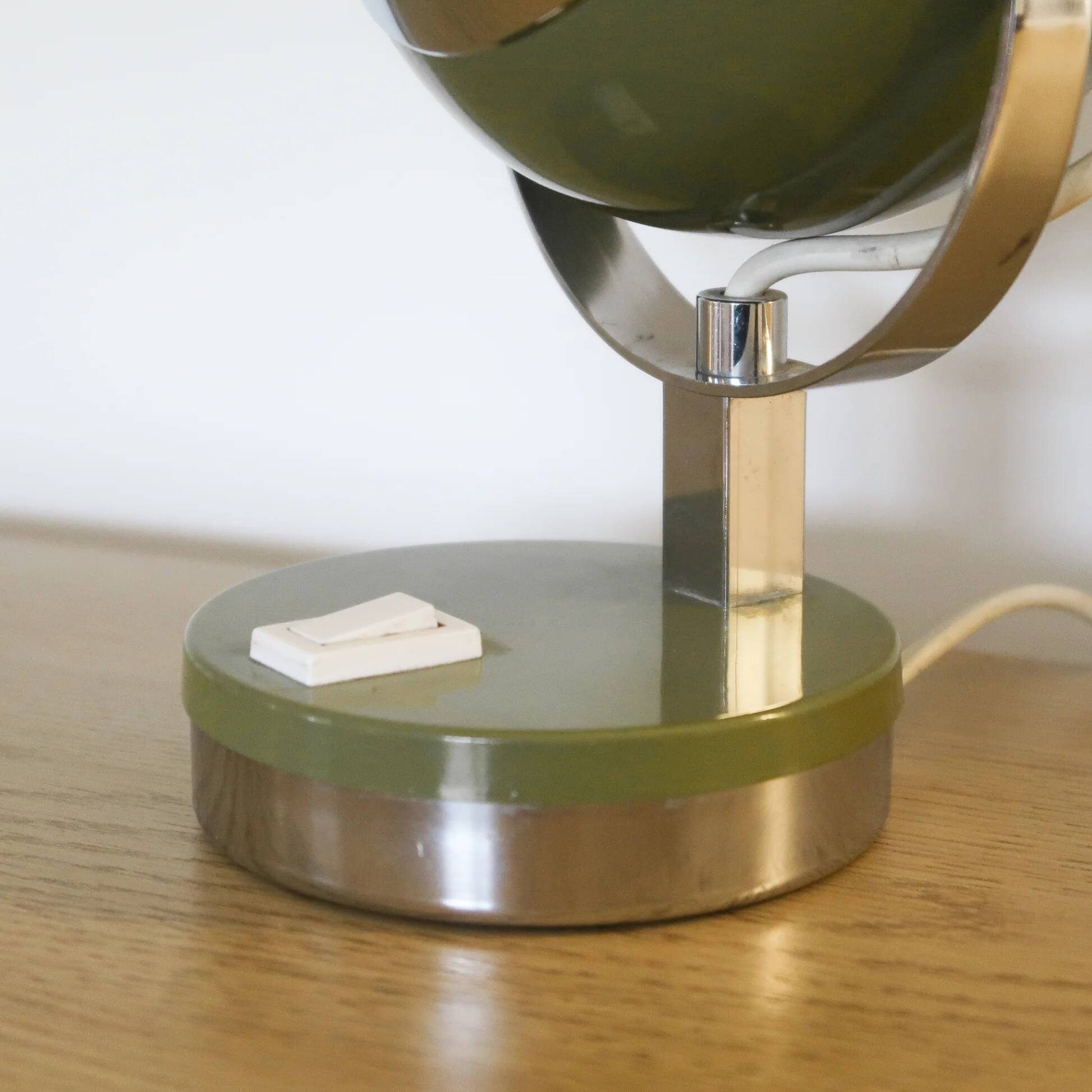 Lampe eyeball vintage vert olive