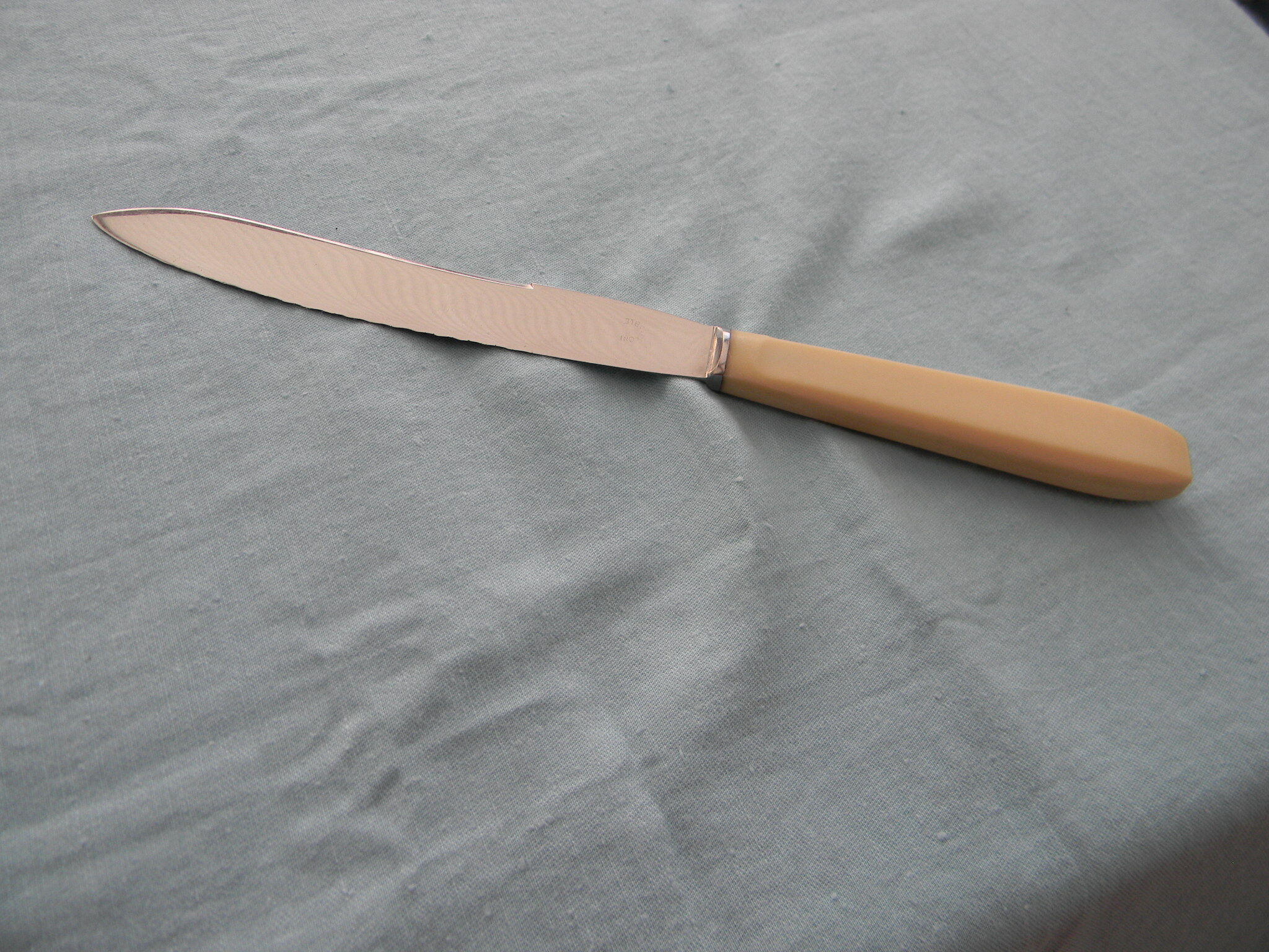 Set of 12 vintage stainless steel blade knives