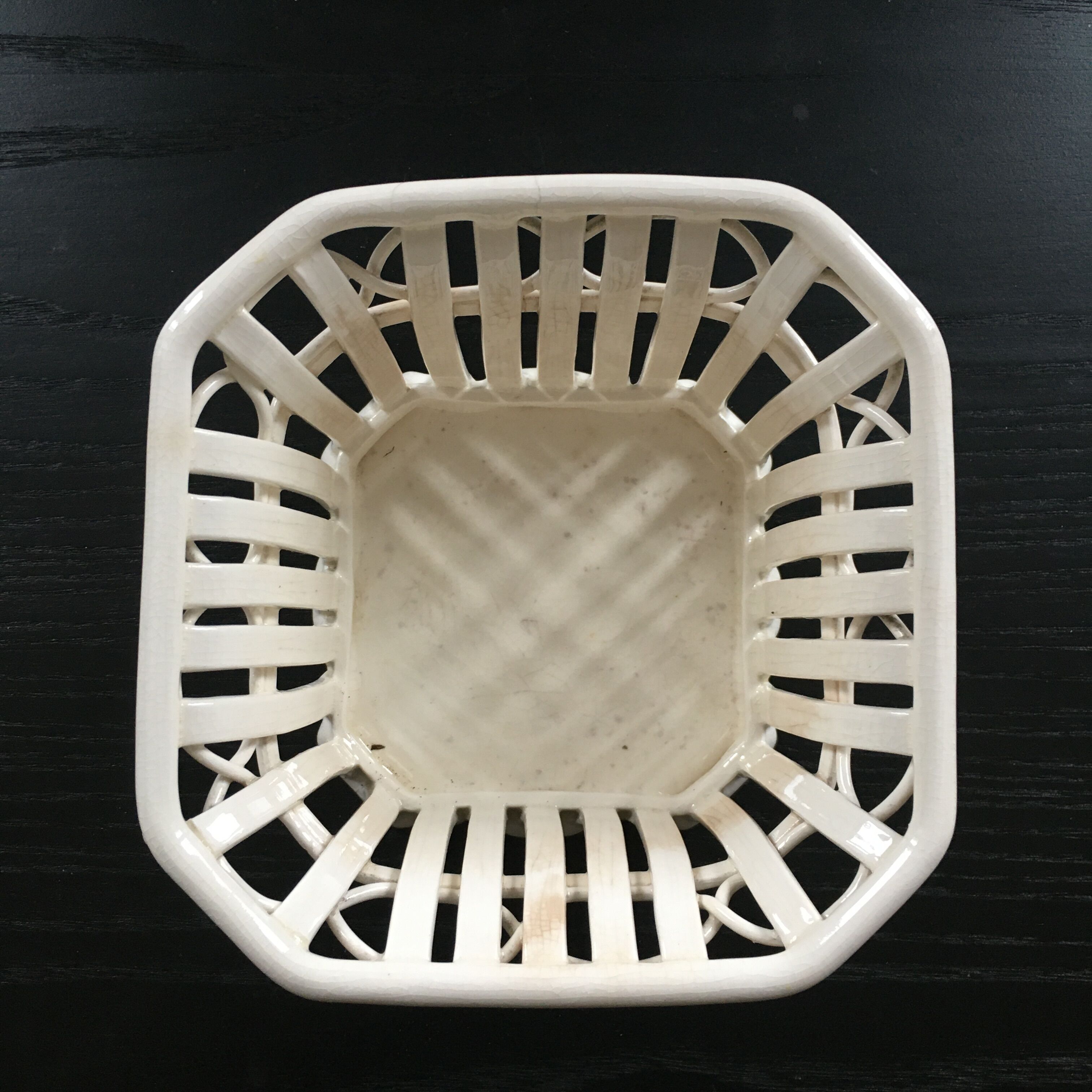 Openwork earthenware plant pot