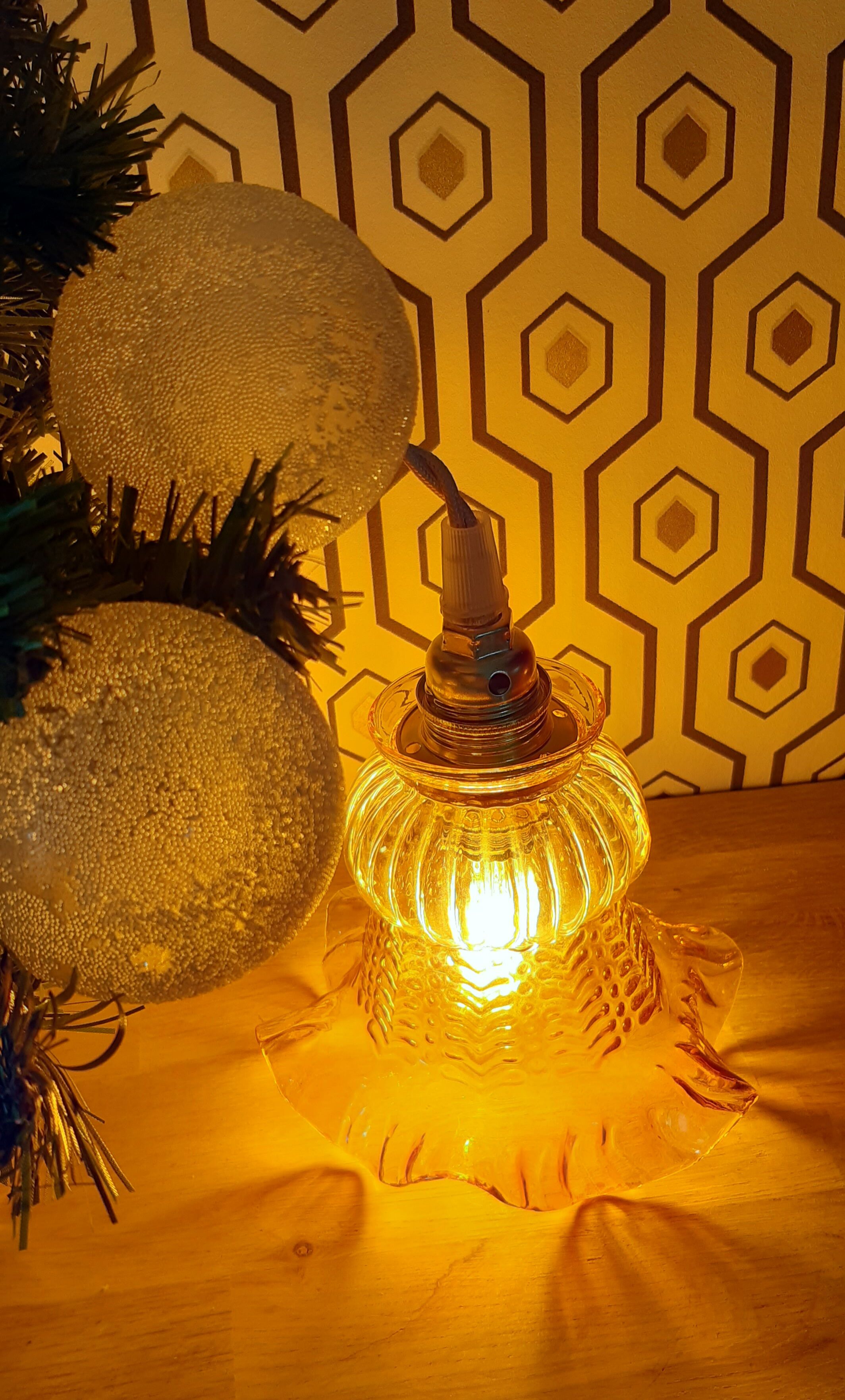 Amber tulip walking suspension