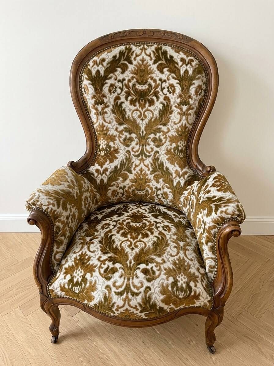 Louis XV armchair in wood and gold damask fabric