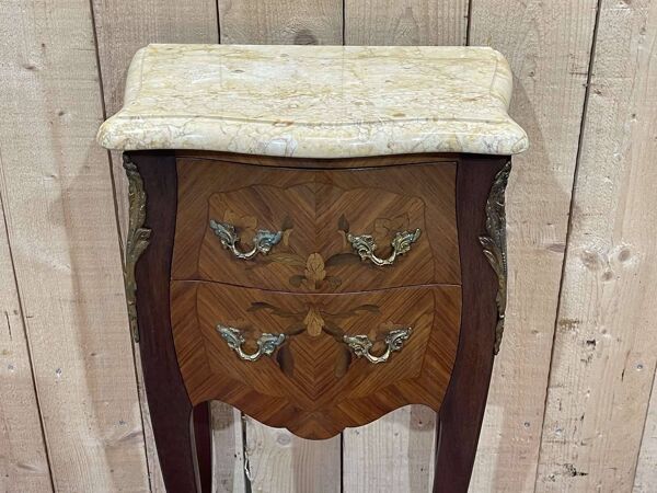 Chevet de style Louis XV en bois de rose, chêne et dessus marbre - fabrication des années 70