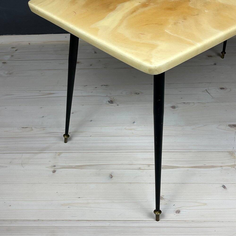 Beige mid-century coffee table, Italy, 1950s