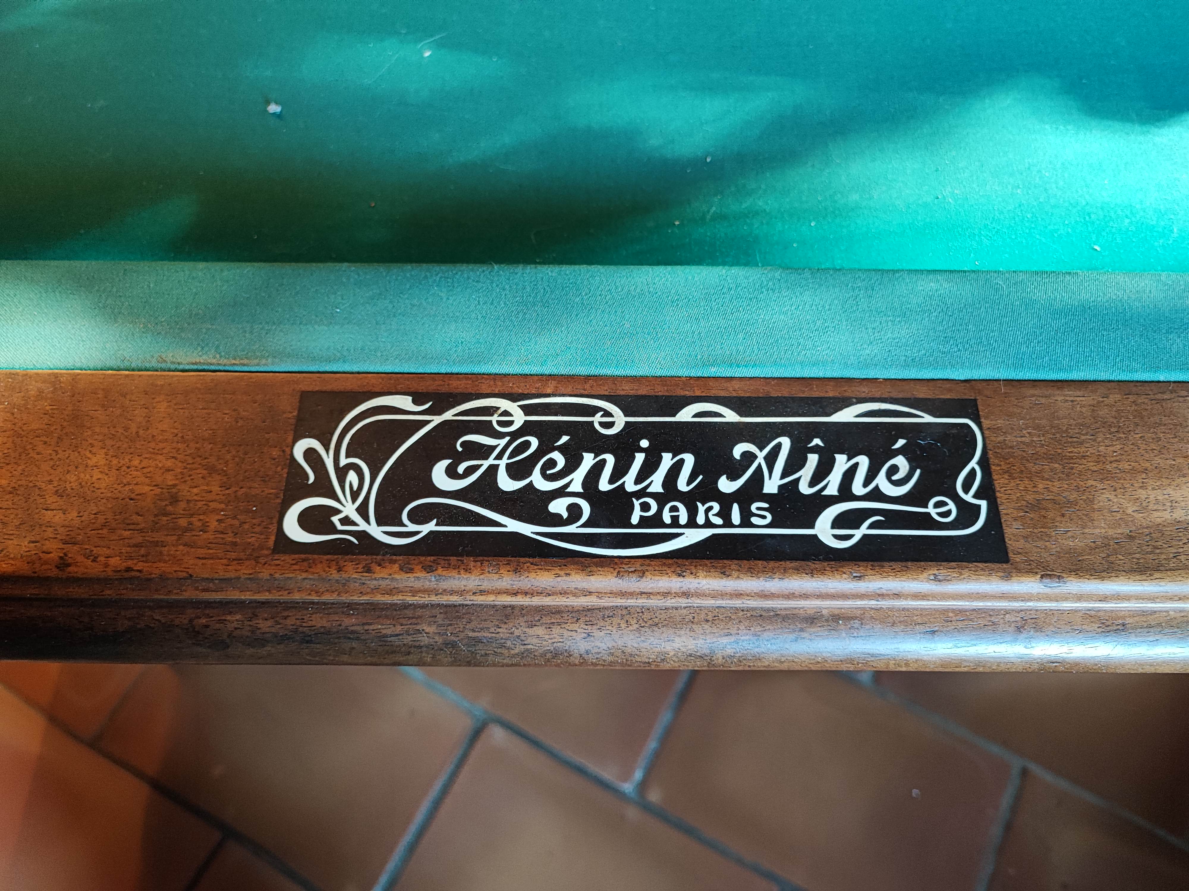French billiards "Hénin Ainé" with all its accessories