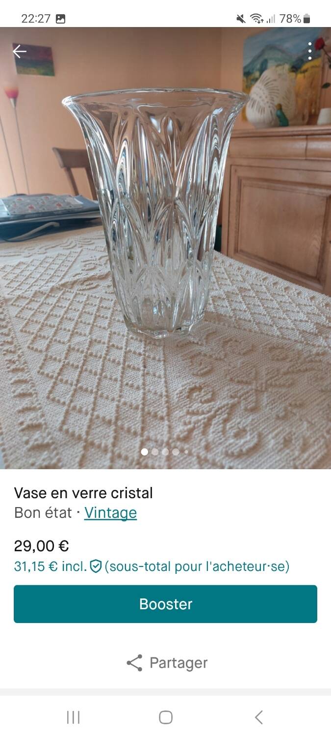 Glass vase