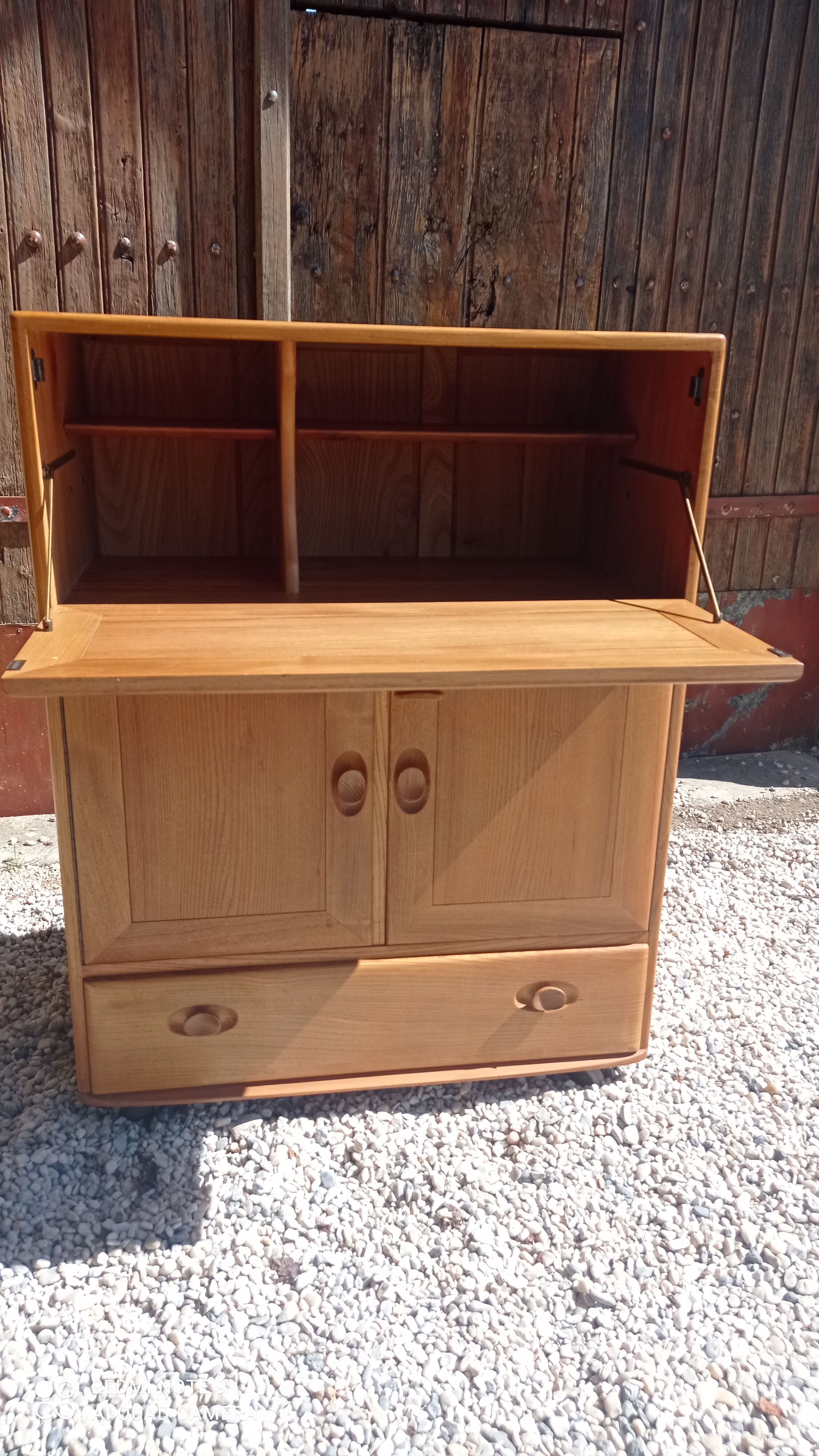 Cabinet à coktail Ercol
