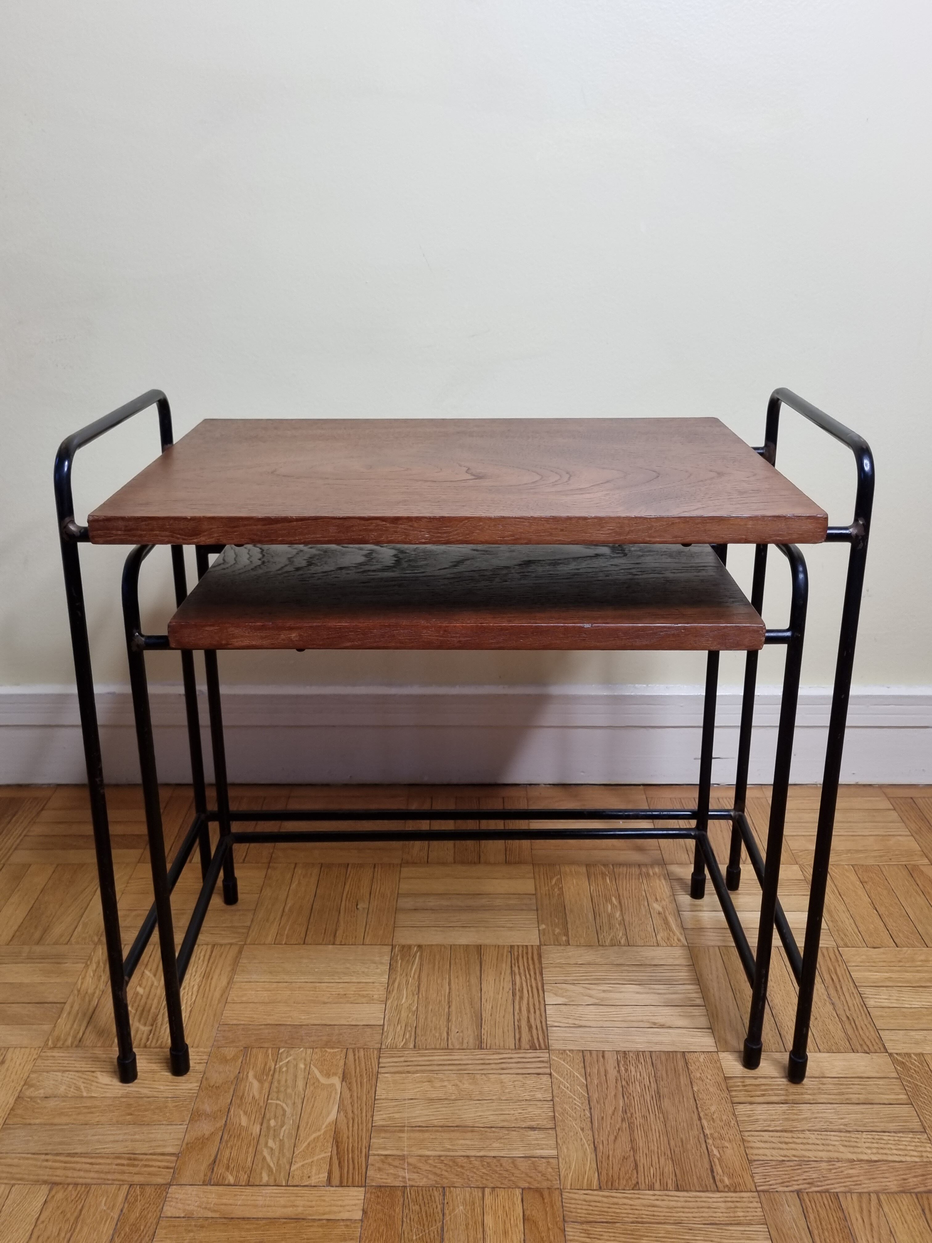 Tables d'appoint, gigognes, en bois et métal, vintage, années 60-70