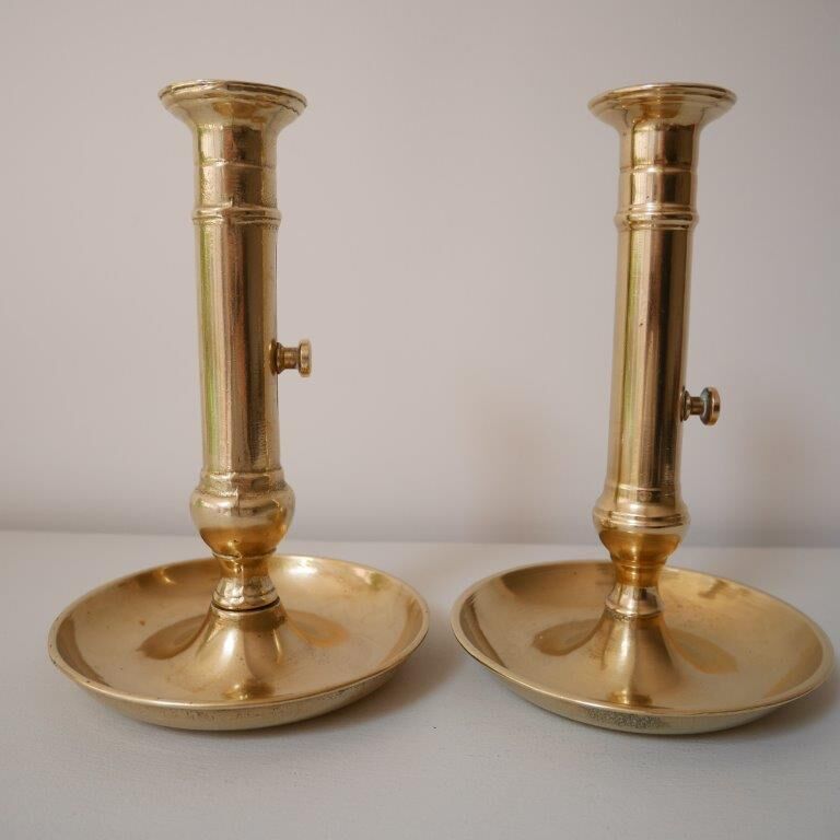 Set of 2 brass candle holders