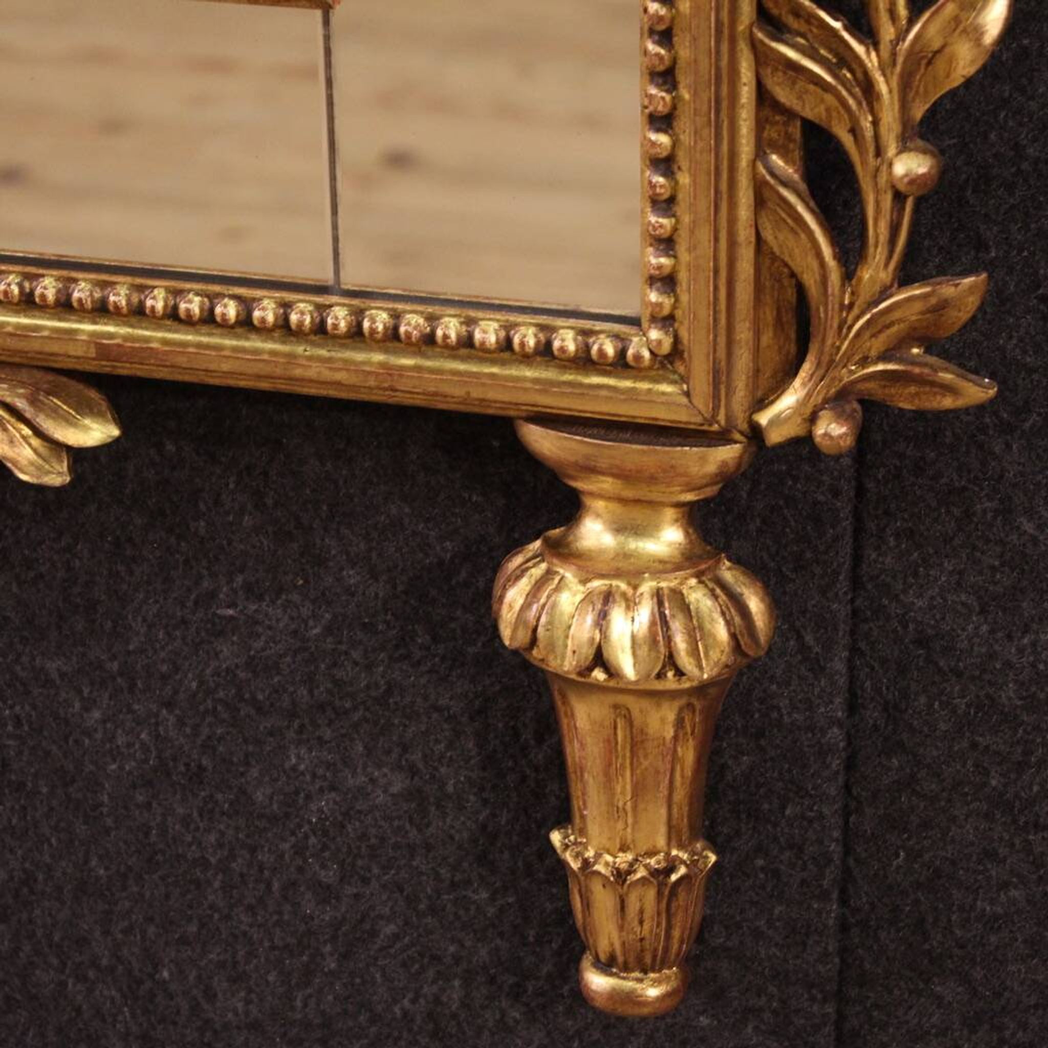 Miroir de style Louis XVI du XXe siècle