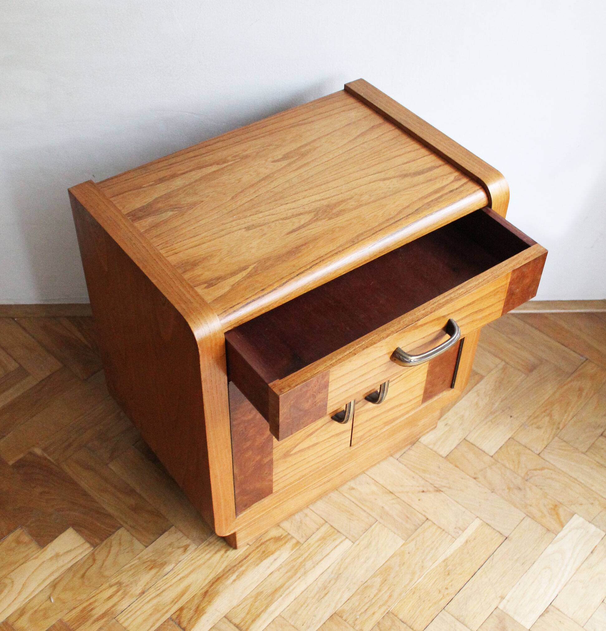 Pair of 1930s Art Deco bedside tables