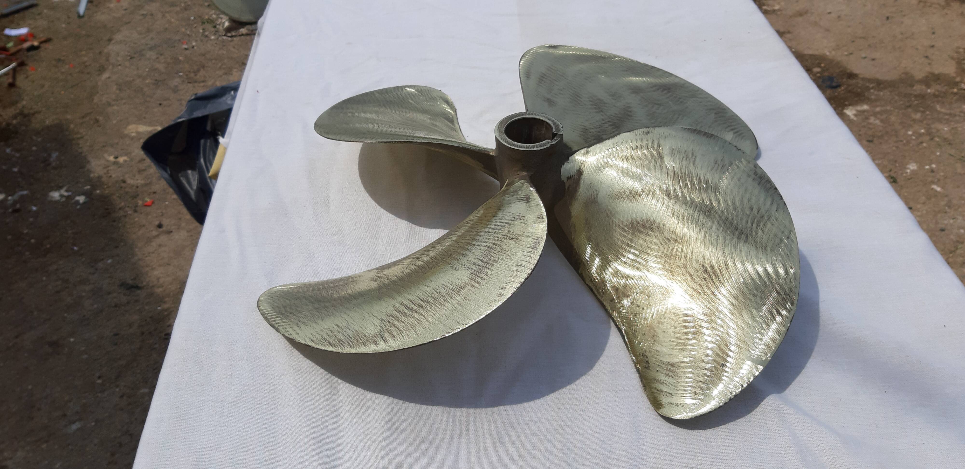 Radice bronze boat propeller