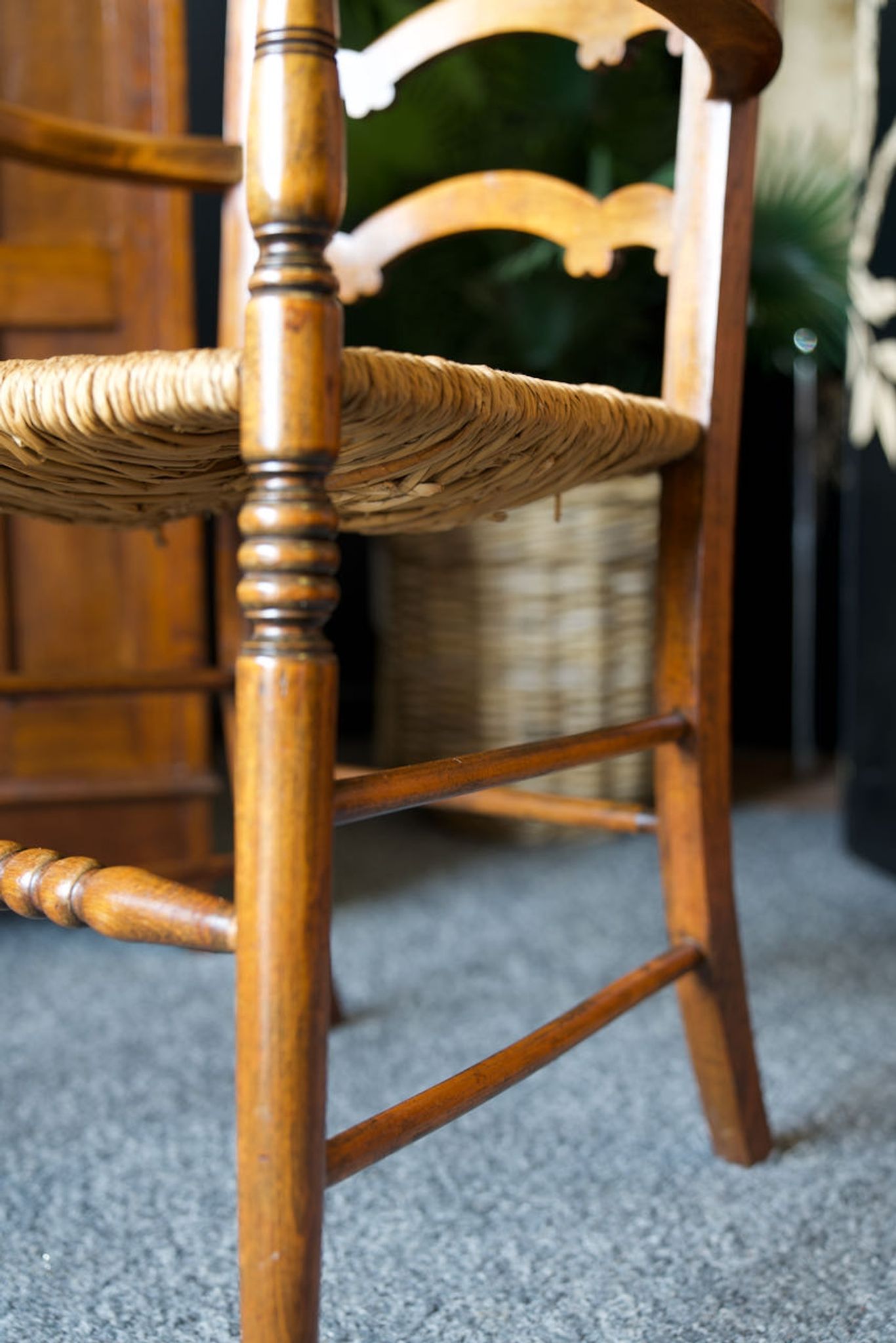Arts & crafts solid oak ladder back occasional chair with rush seat