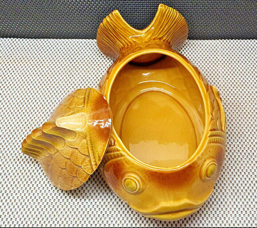 Old tureen yellow fish earthenware Sarreguemines France Slip