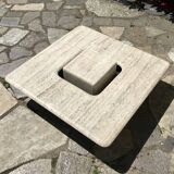Table basse en travertin sculpturale