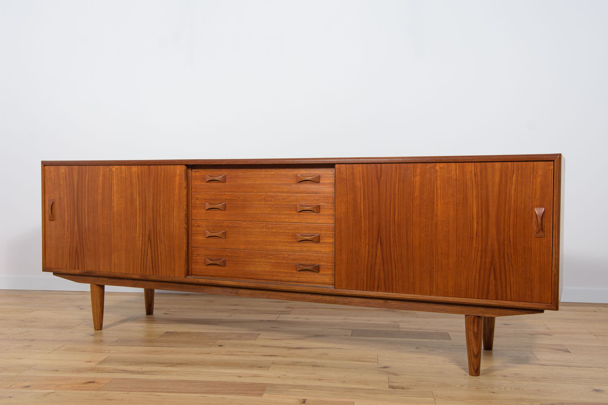 Enfilade en teck de Clausen & Son, années 1960