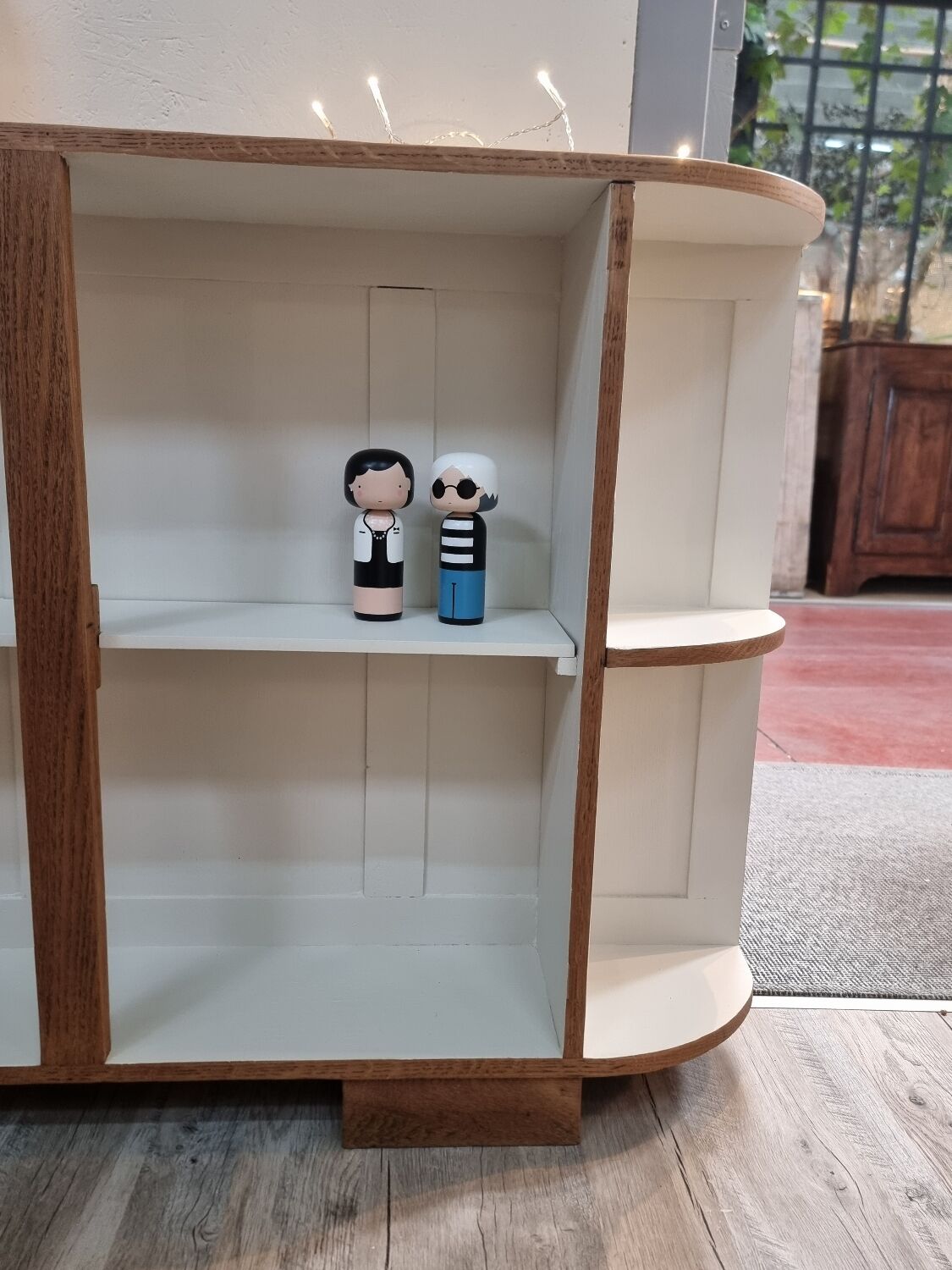 Oak entrance furniture