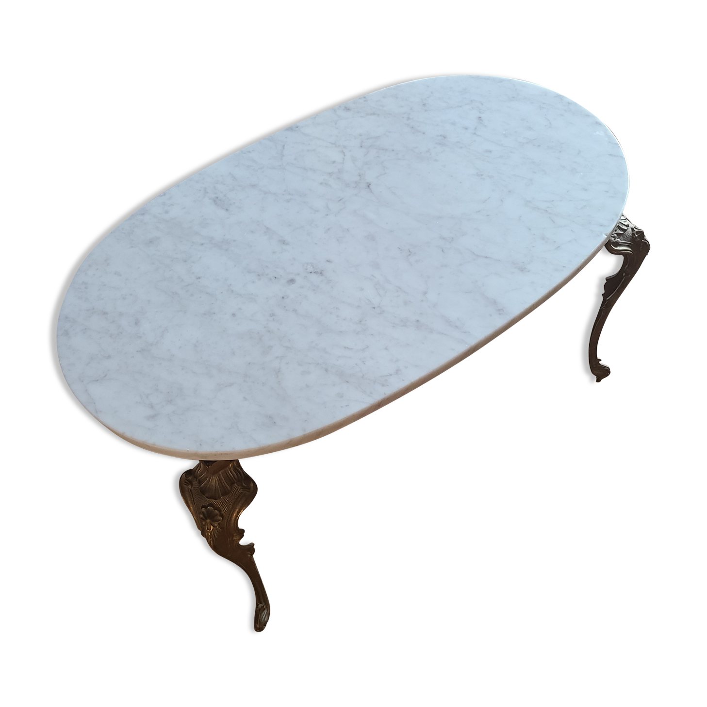 Coffee table in white Carrara marble