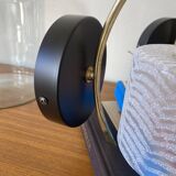 Paire d'appliques murales col de cygne en laiton et tulipe en verre blanc