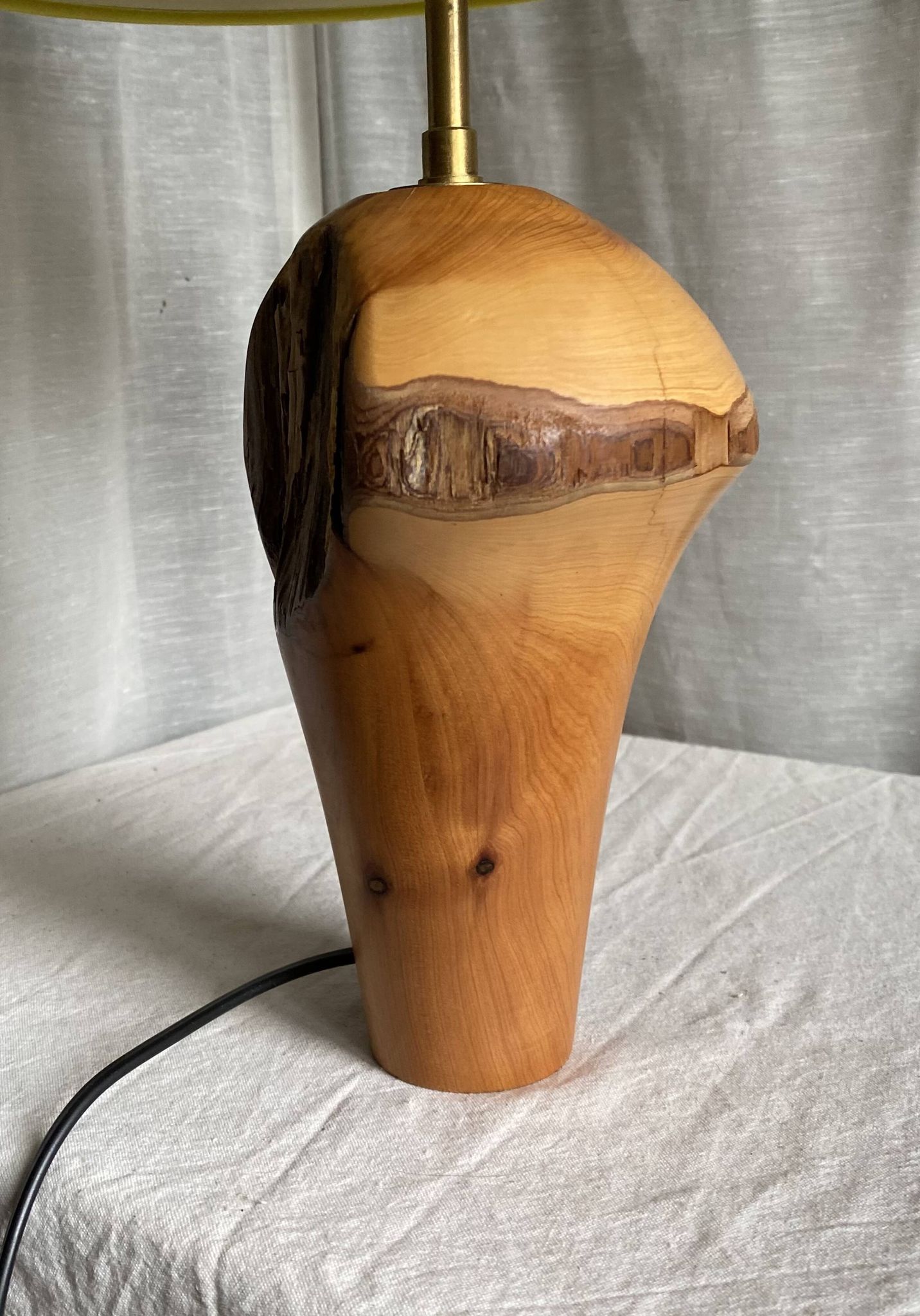 Lampe bois brutaliste vintage 1970-80 forme libre