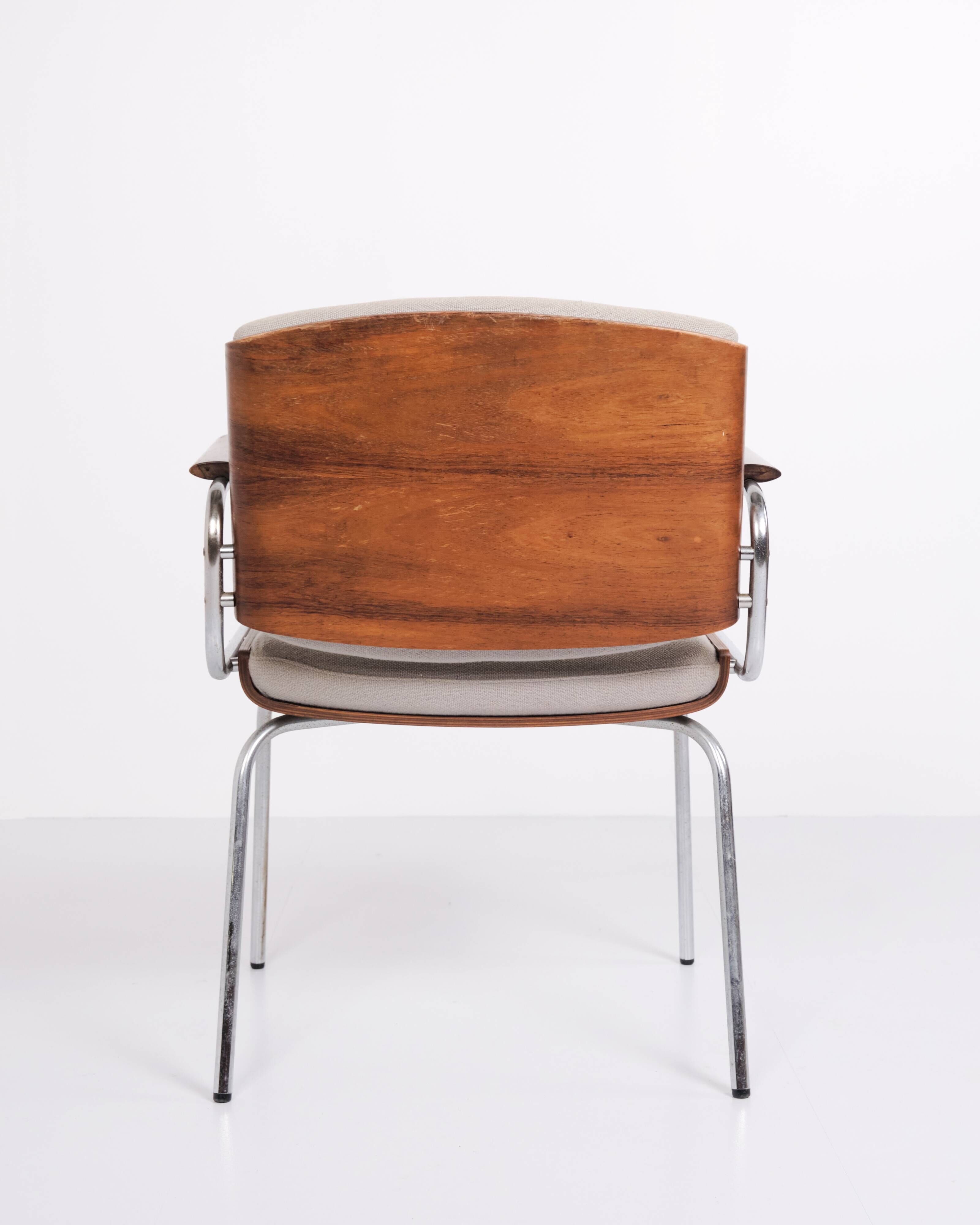 Conference chair – Rosewood & light grey fabric – Duba – 1960s