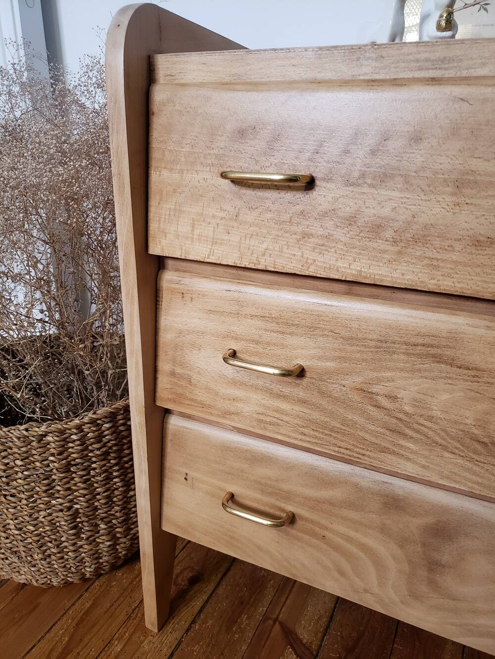 vintage chest of drawers