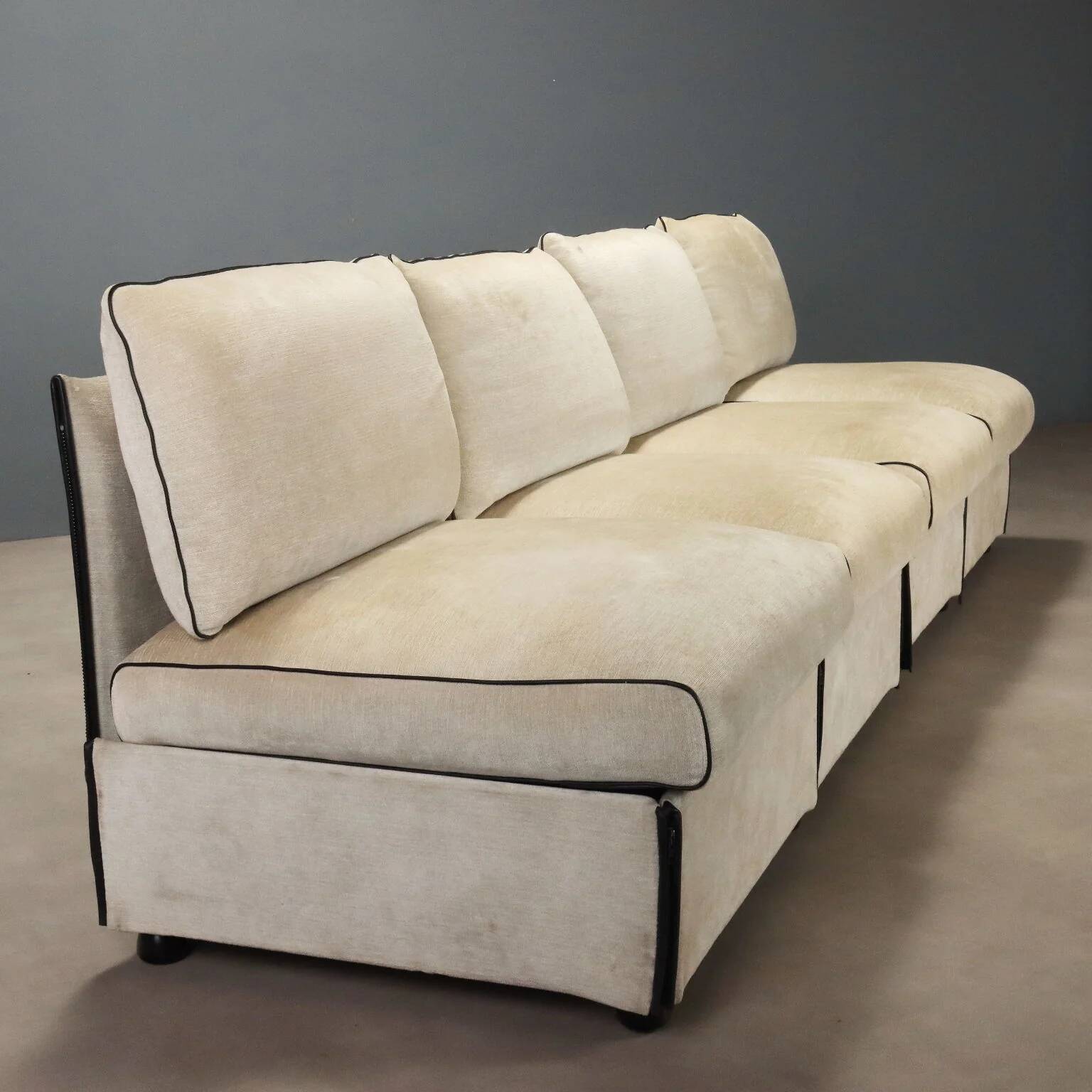 "Chair-a-bank" sofa by Mario Bellini for Cassina
