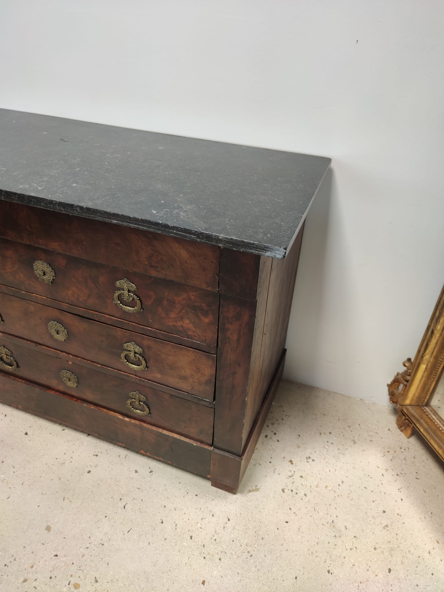 Chest of drawers in wood and gray marble with 4 drawers nineteenth century
