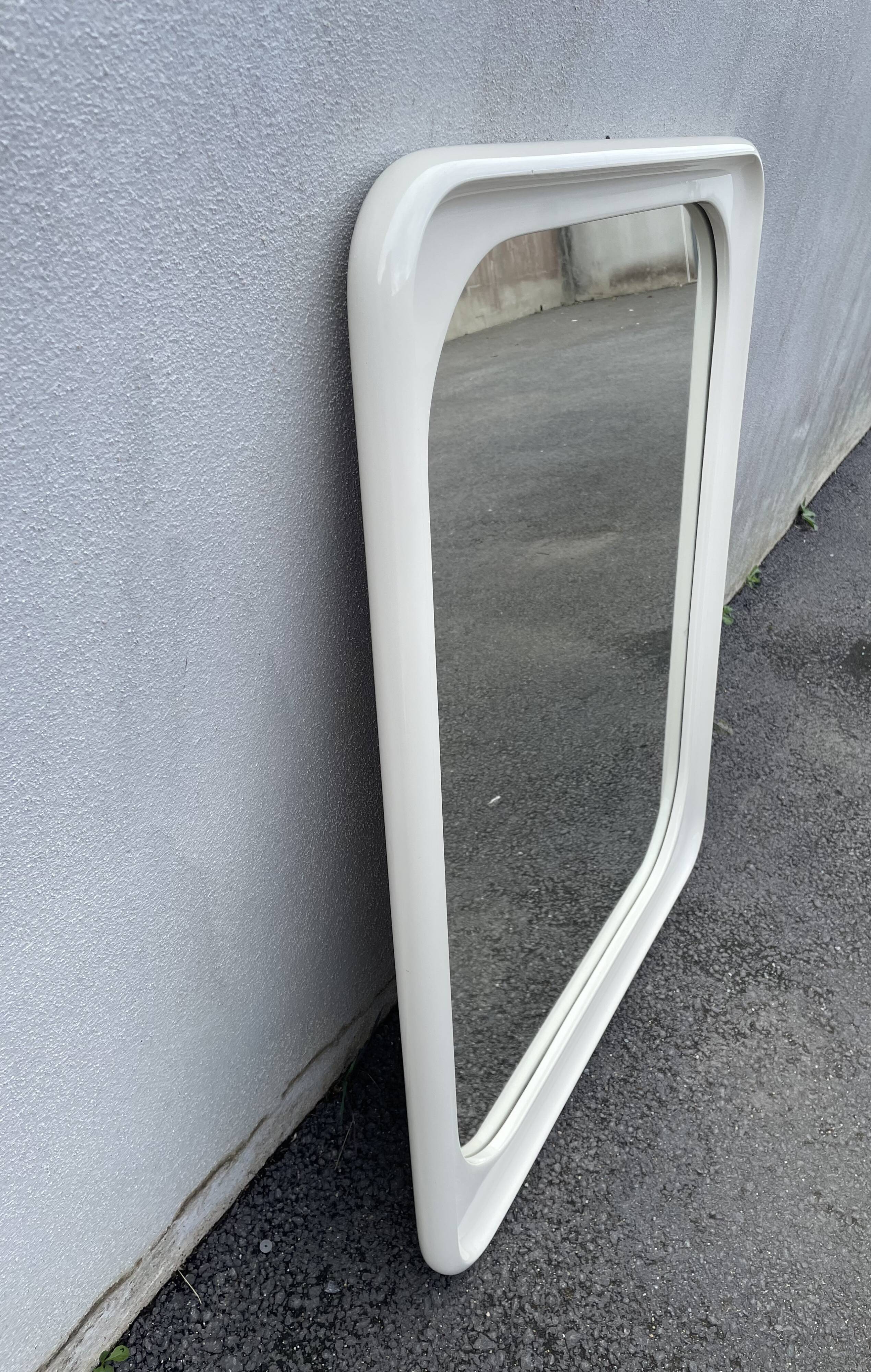 Miroir space age h94 x l76 cm