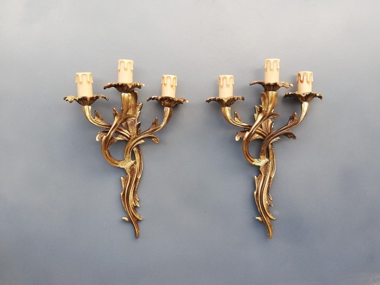 Pair of Louis XV-style wall light