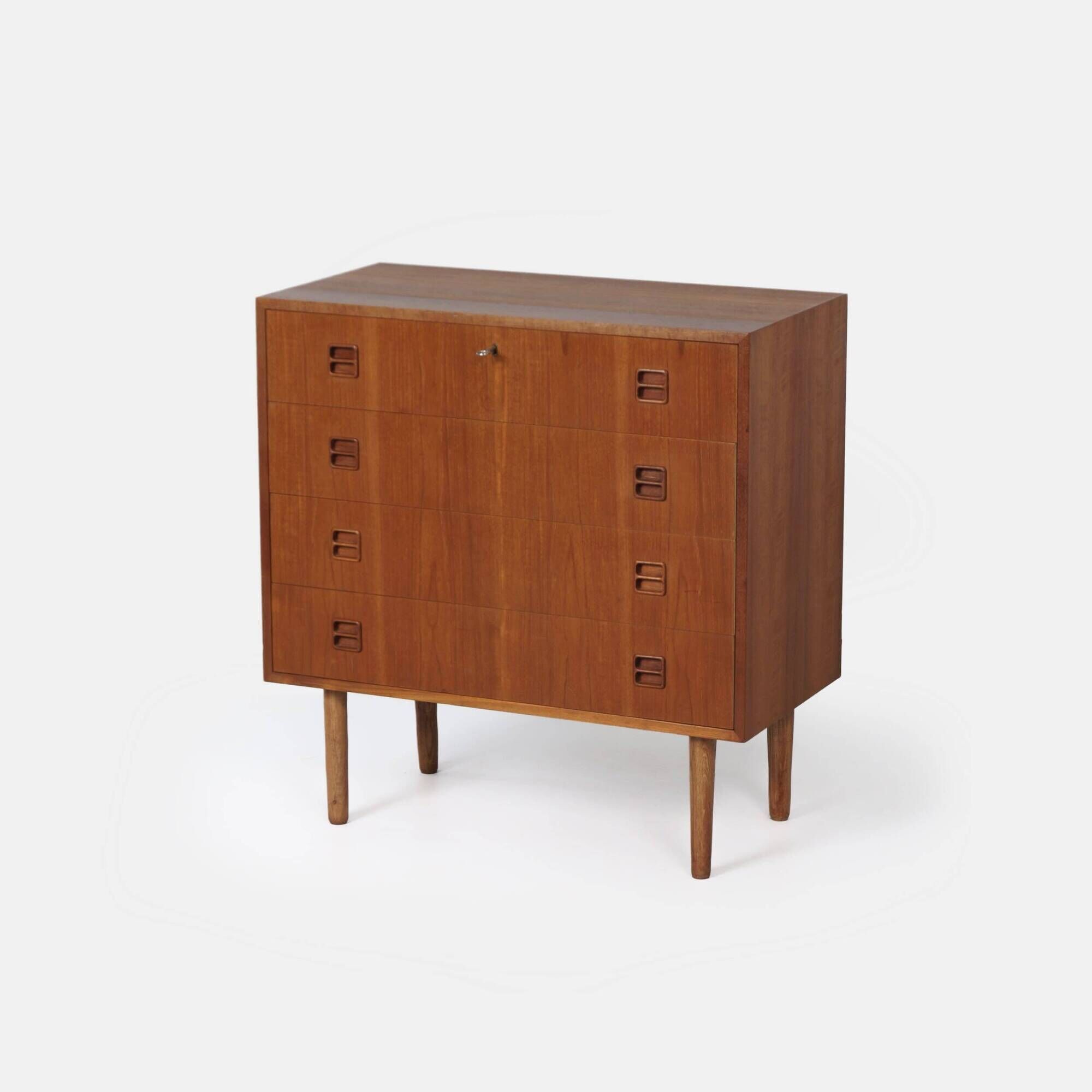 Danish teak chest of drawers, 1960s – 4 drawers, key and recessed handles