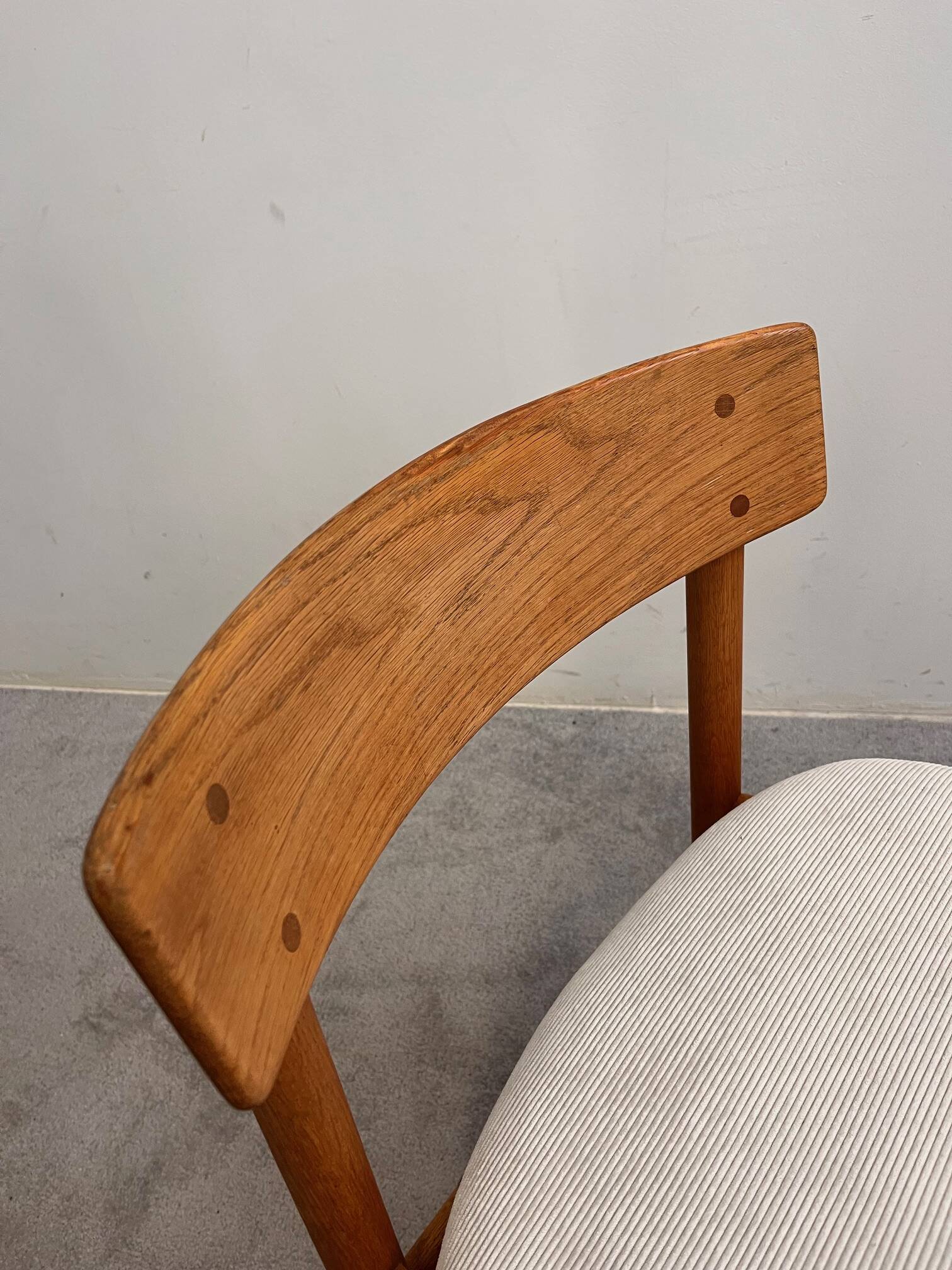 Series of 4 Danish chairs by Borge Mogensen for Søborg Møbelfabr