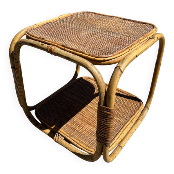 Table basse en rotin cube