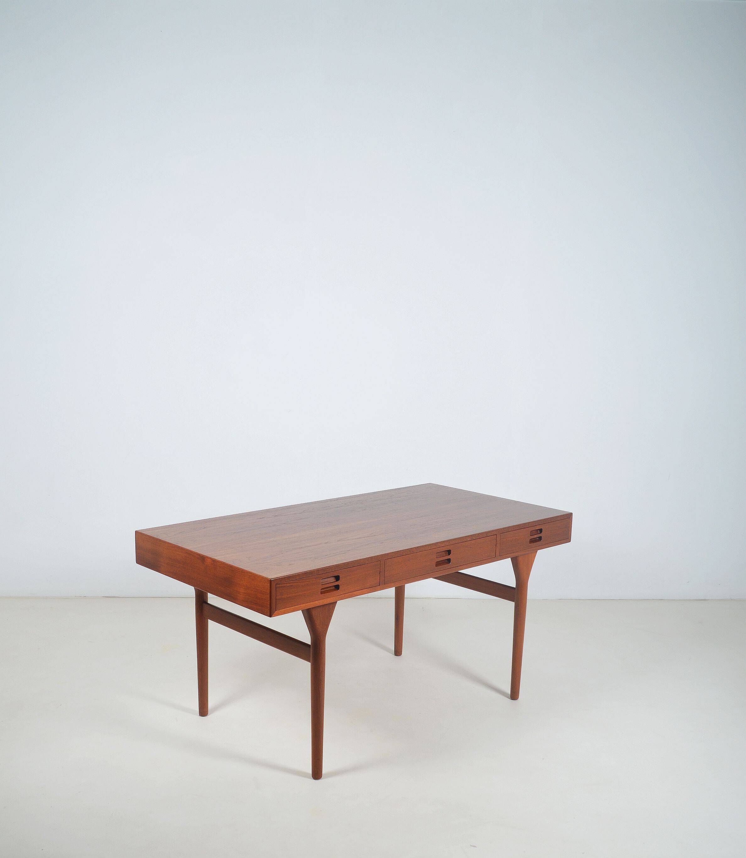 Bureau ND 93/3 par Nanna Ditzel pour Søren Willadsen, 1960