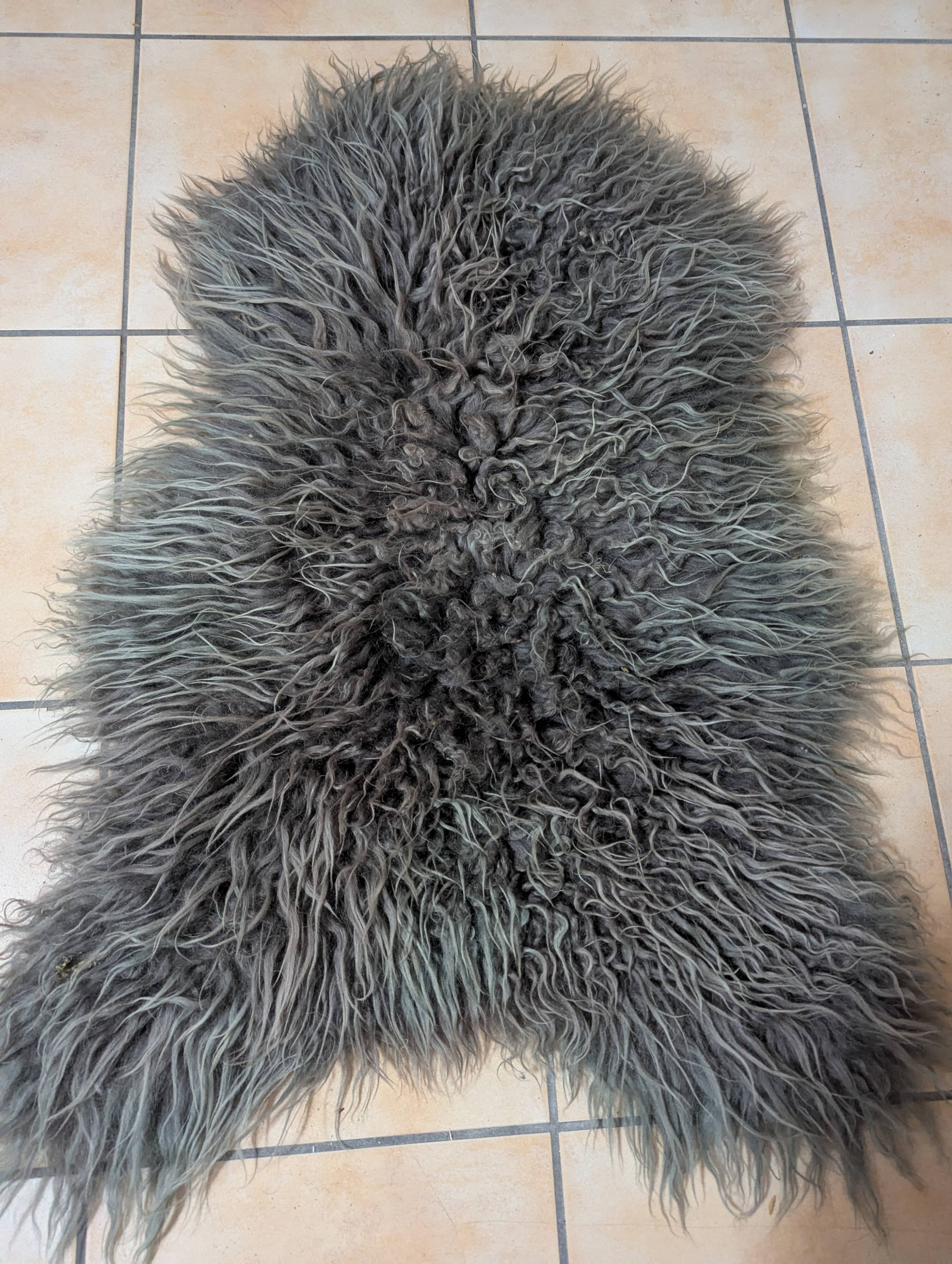 Natural sheepskin fur Dyreskinn