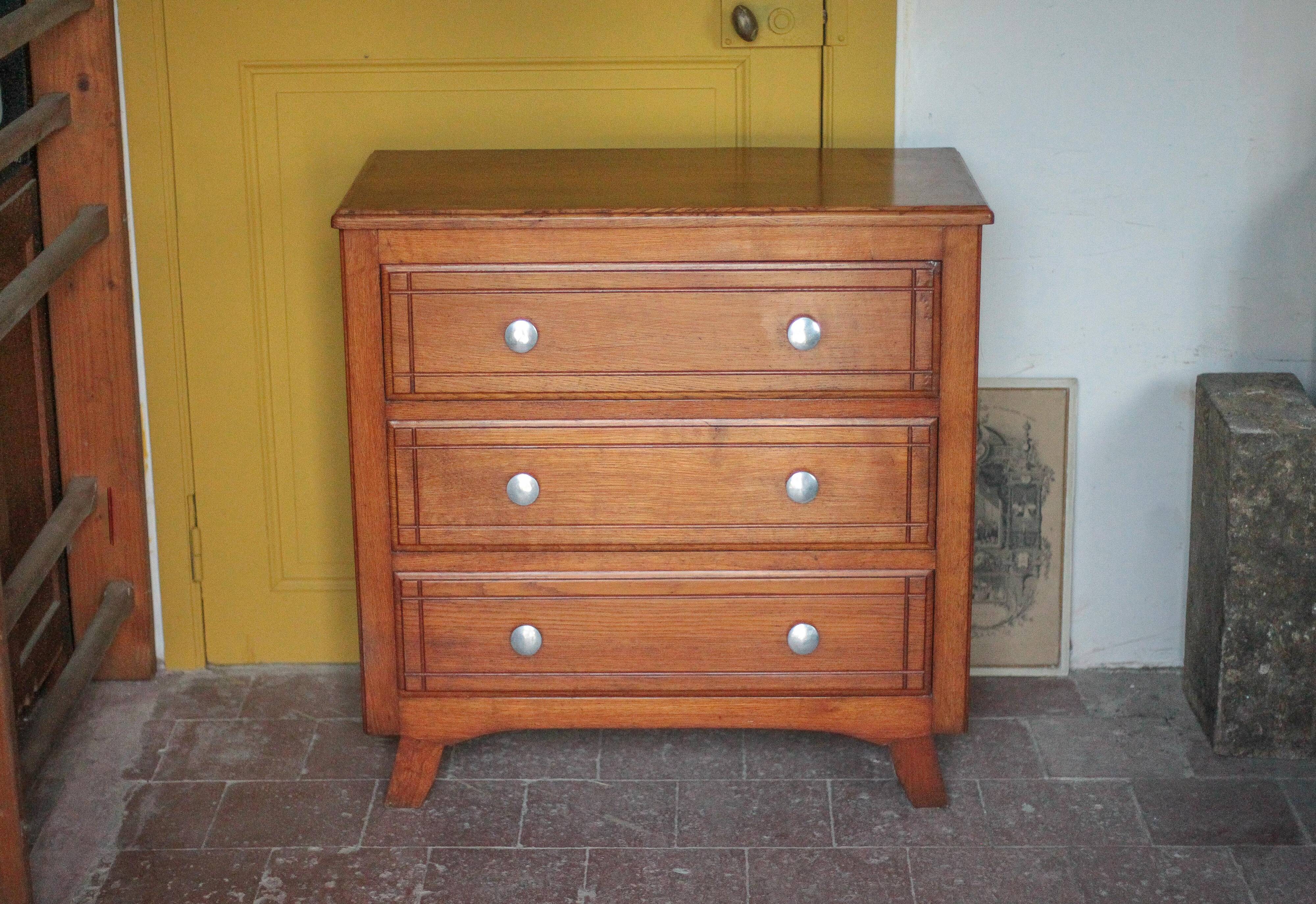 Wooden chest of drawers with 3 drawers, storage furniture, antique furniture, Art Deco.