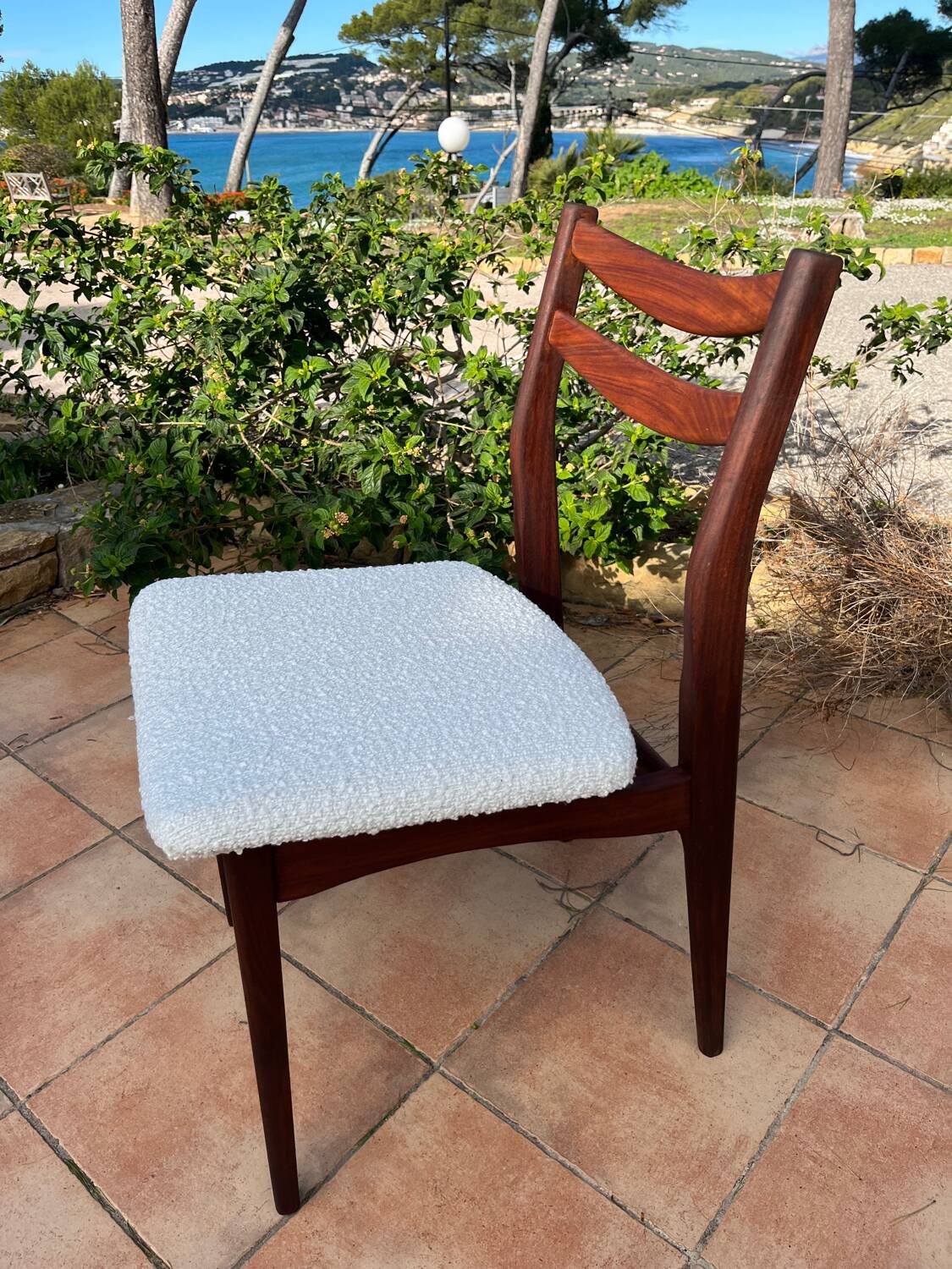 Chaise scandinave en teck de java
