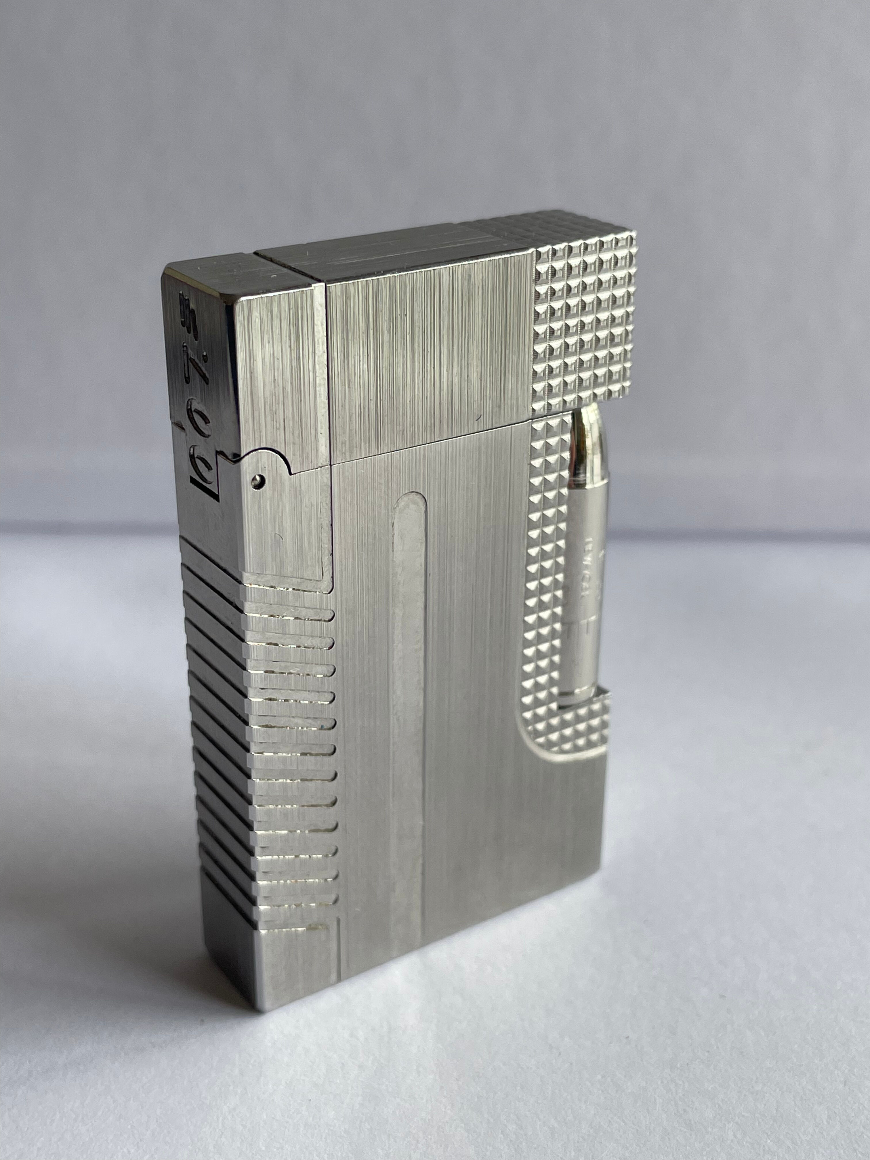 Dupont Paris lighter, limited series James Bond 007