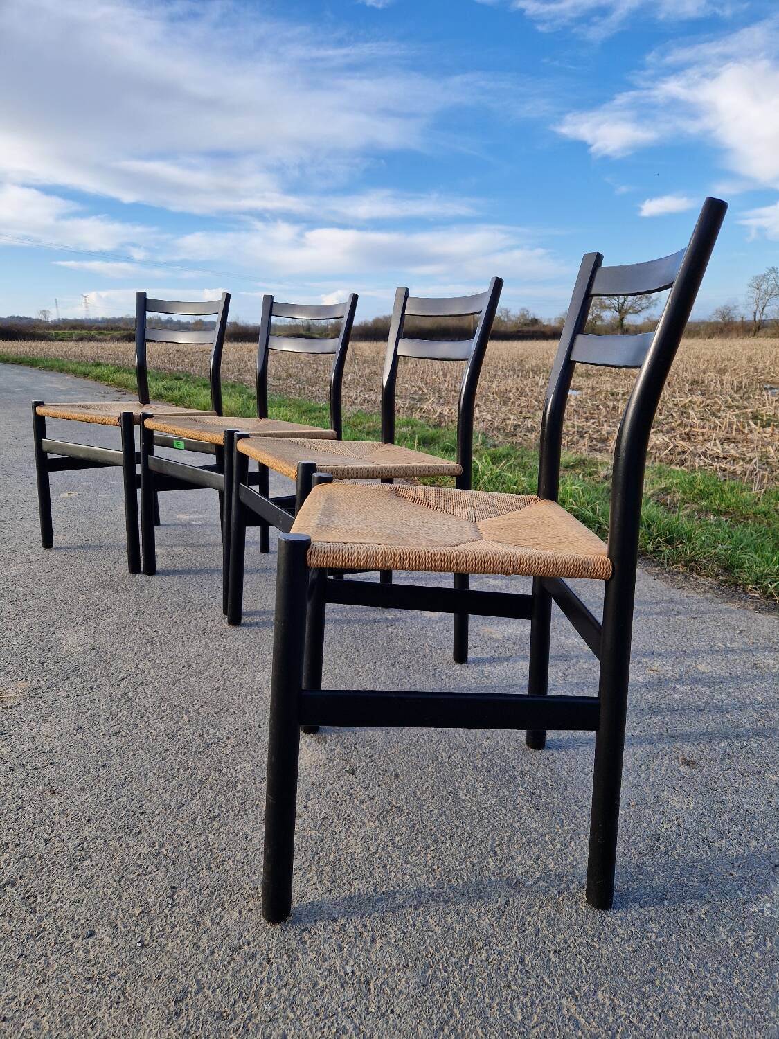 4 chaises Gessef par la manufacture Consorzio Sedie Friuli