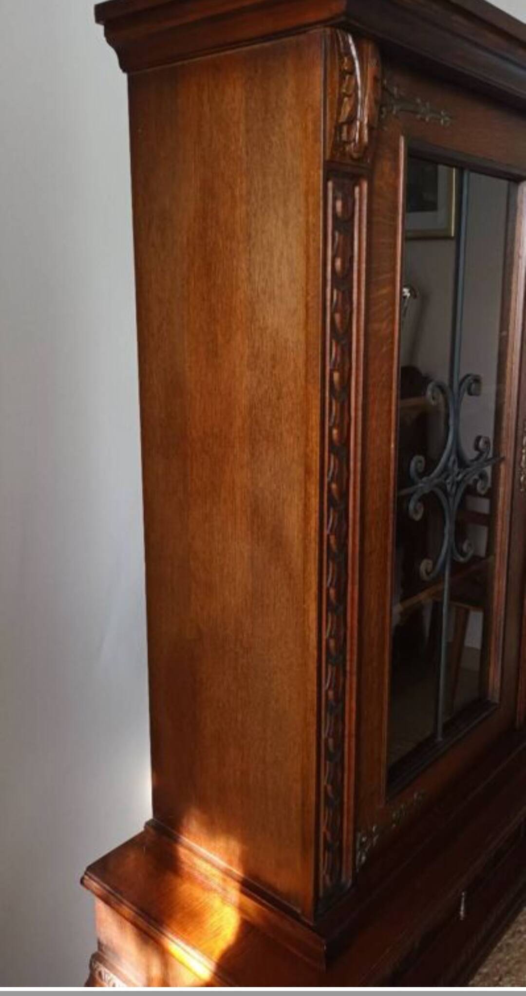 Oak display cabinet from the 20th century.