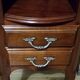 Meuble d'appoint en merisier style Louis XV