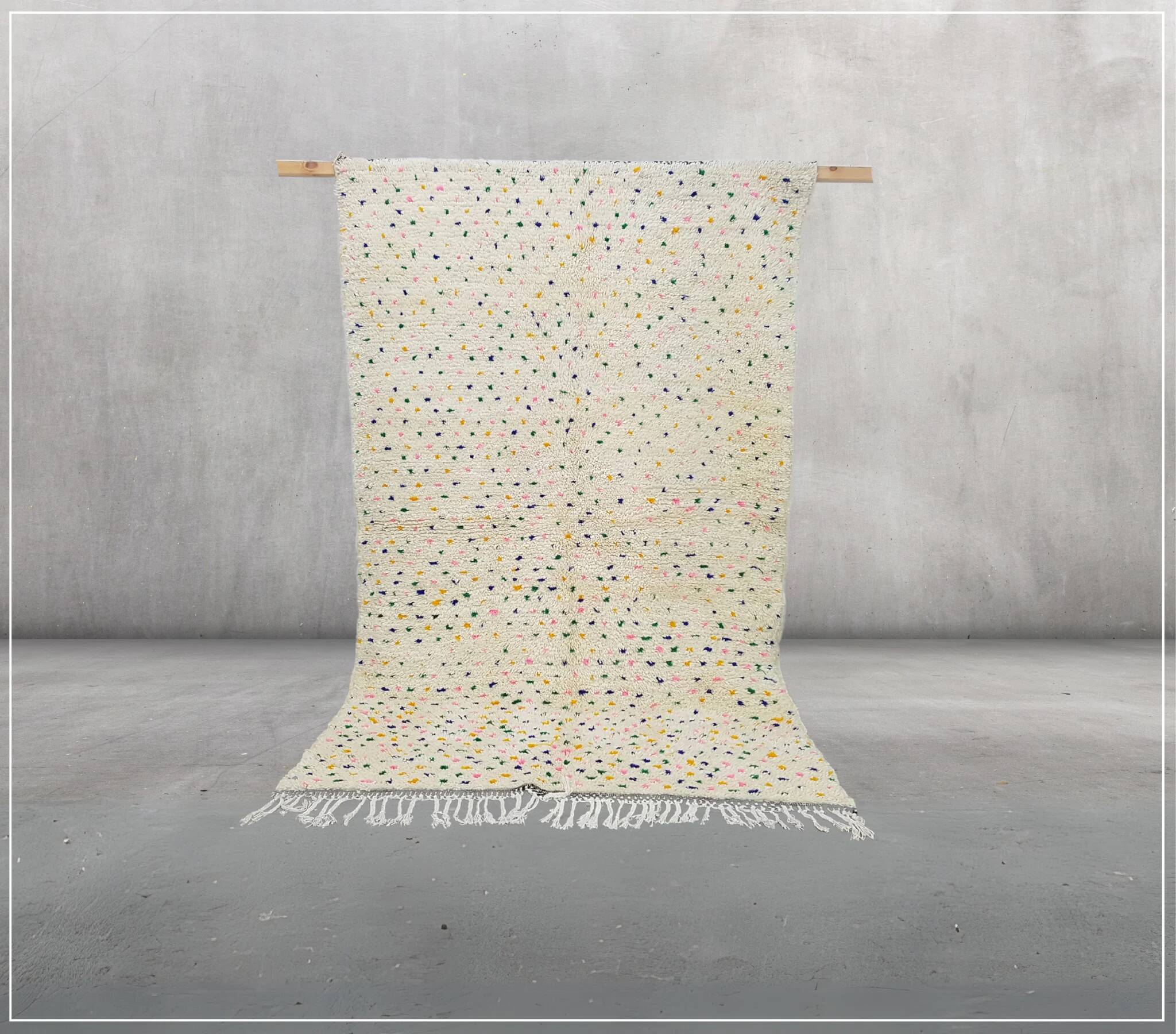 Handmade Azilal rug, 240 x 150 cm, AZ-136