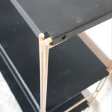 Metal string shelf