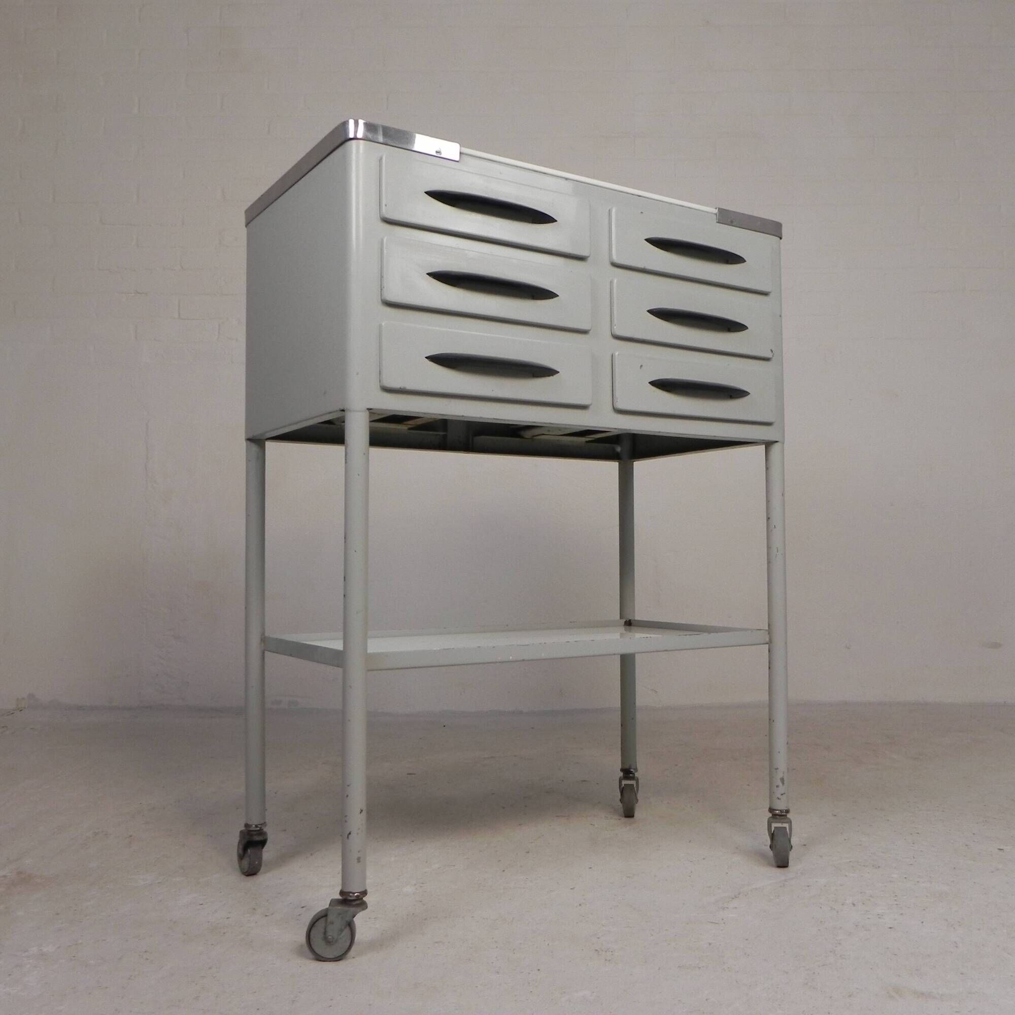 Cabinet dentaire en acier, unité à 6 tiroirs, années 1950