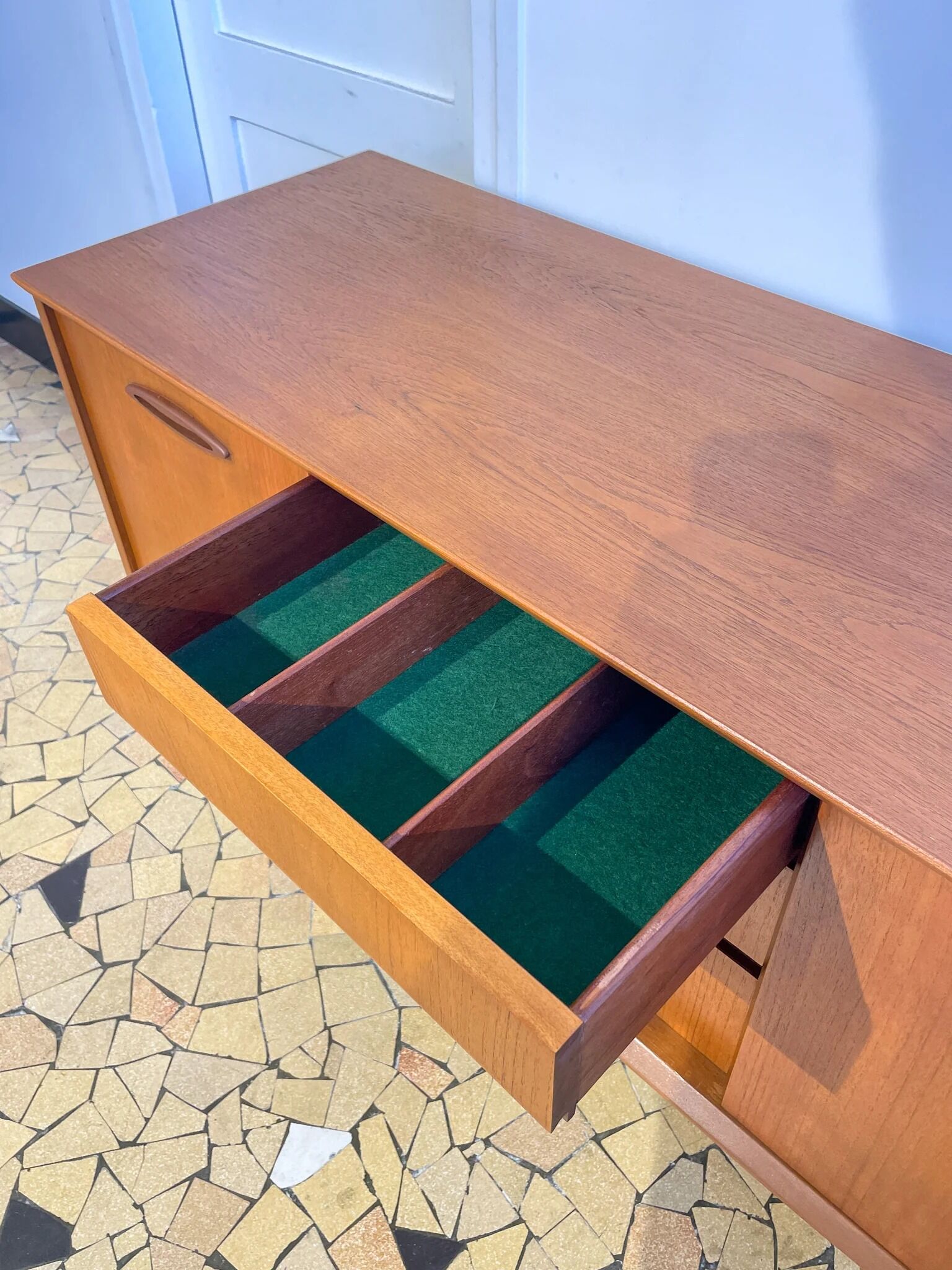 Jentic Enfilade 128cm