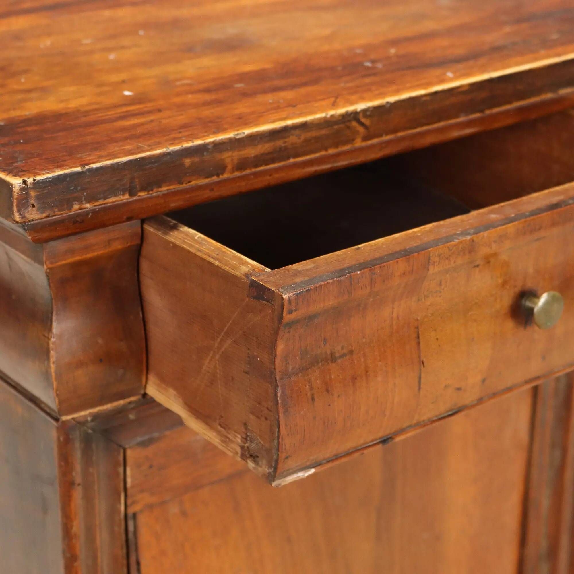 Antique Louis-Philippe bedside tables in walnut and fir, Italy, 19th century.