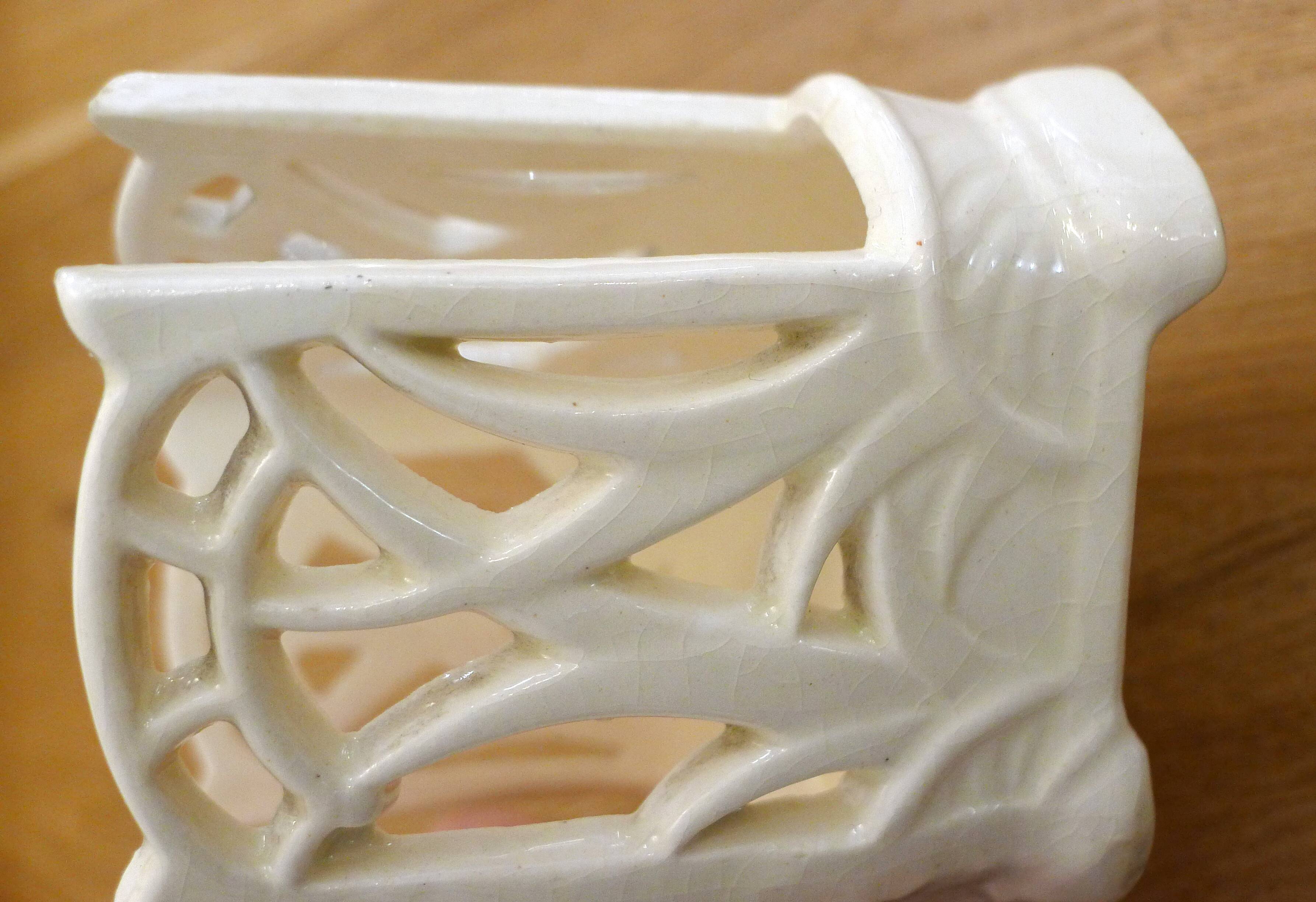 Openwork pot / letter holder in Art Nouveau ceramic