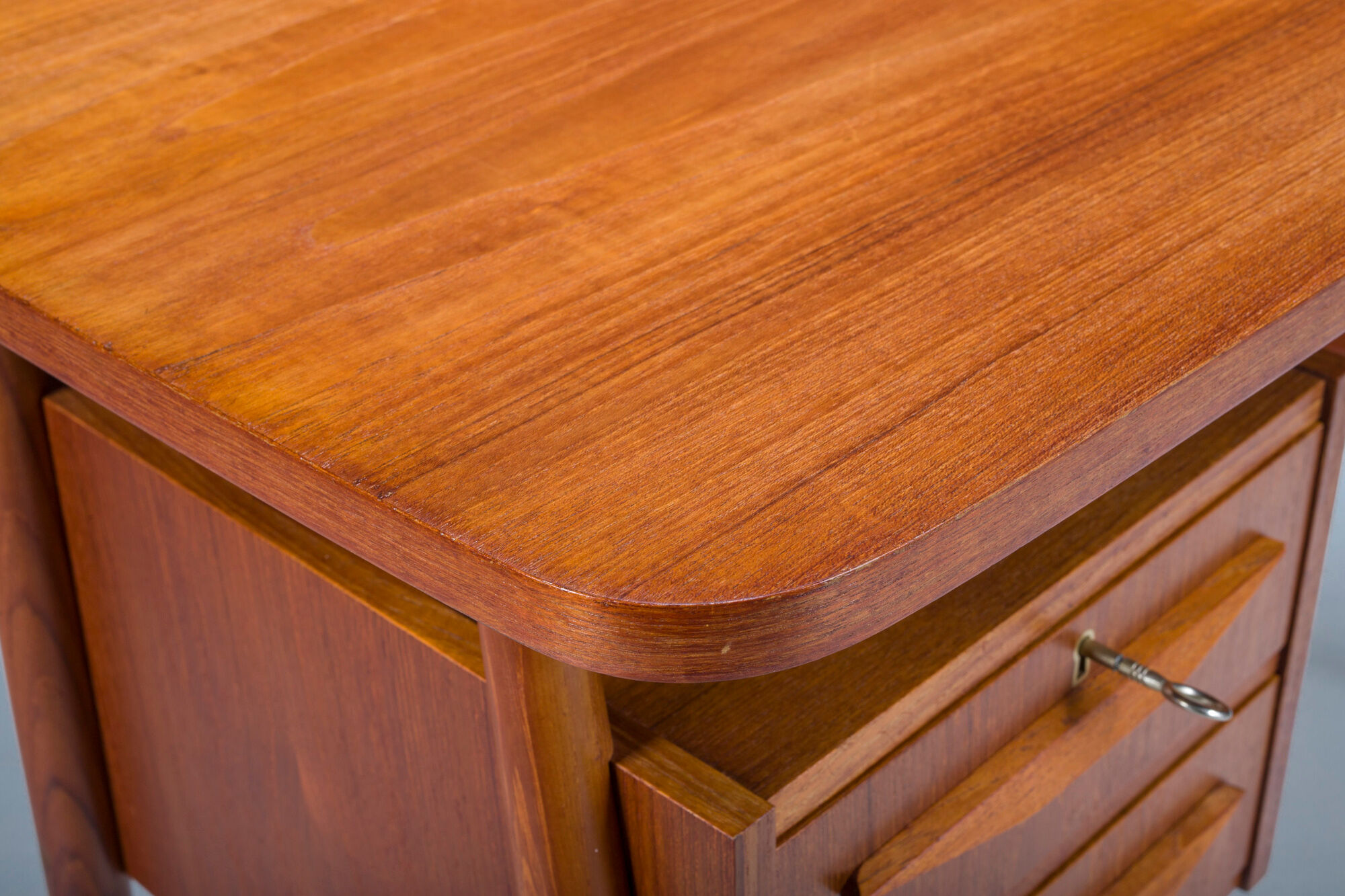 Mid-century teak desk by Gunnar Nielsen for Tibergaard, Denmark 1960s