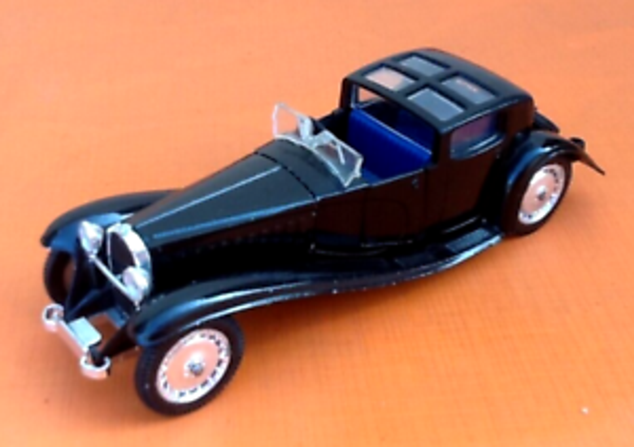 Bugatti Royale Coupé de Ville miniature car (1928) Scale: 1/43 Solido