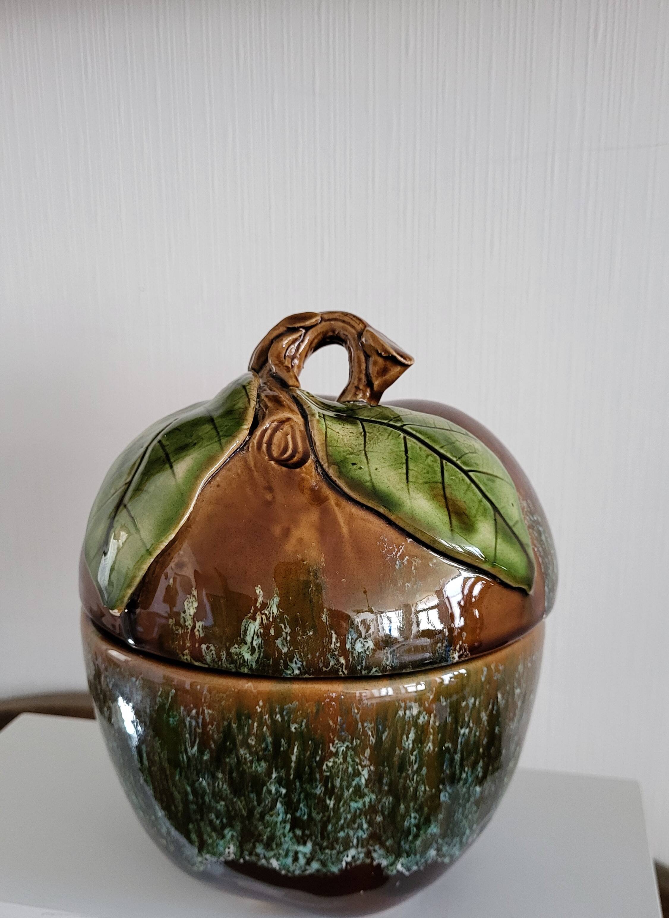 Covered stoneware pot