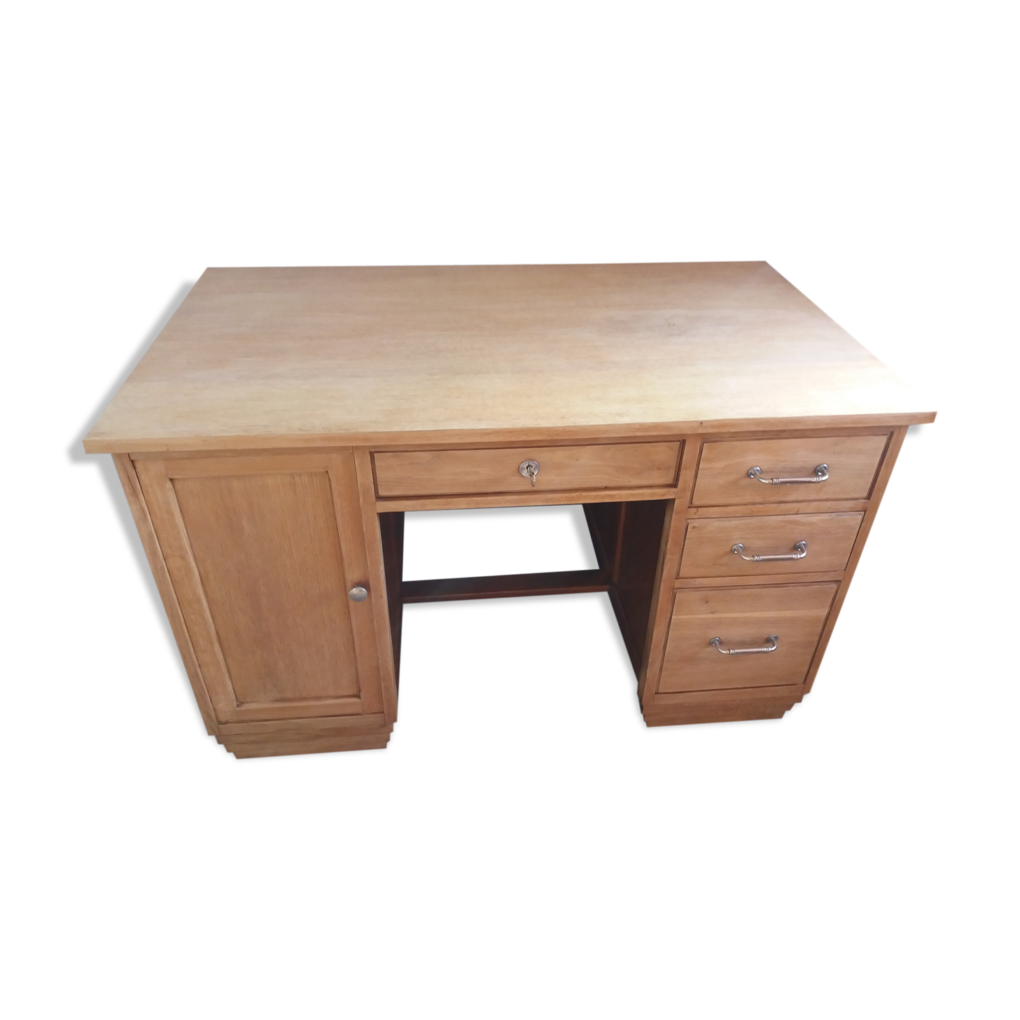 Bureau de métier des années 50